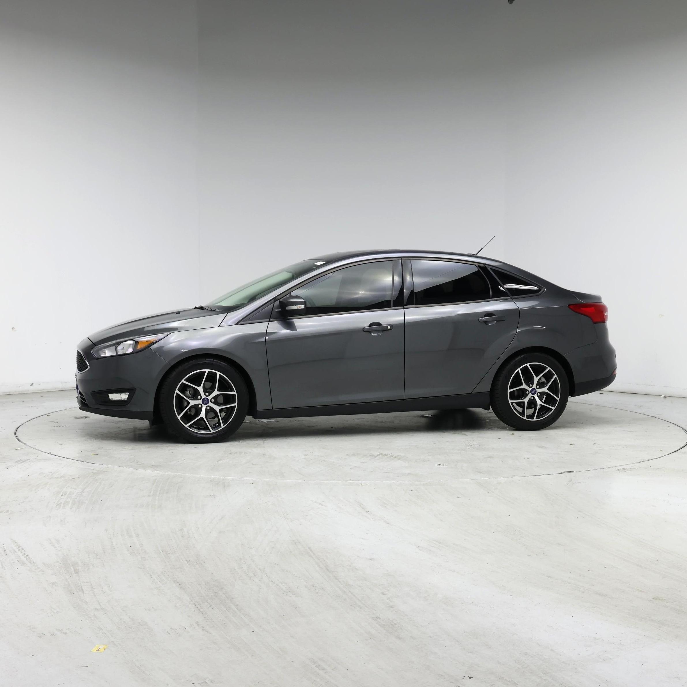 Thumbnail: 2018 Ford Focus - 3