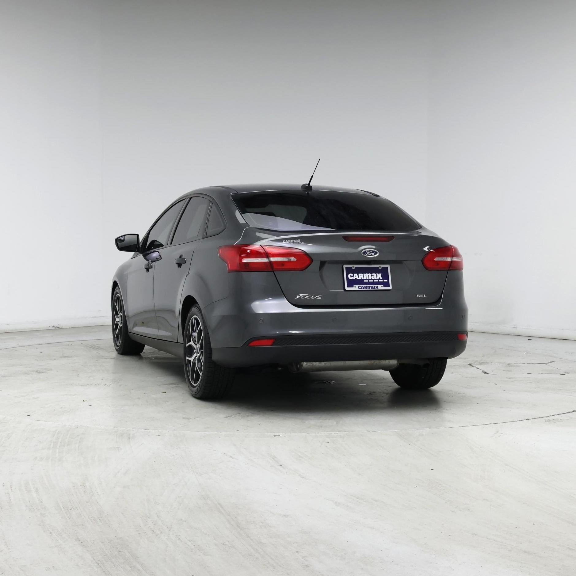 Thumbnail: 2018 Ford Focus - 6