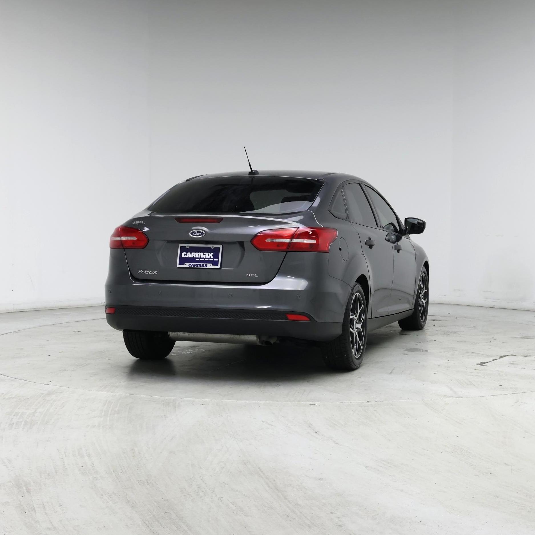Thumbnail: 2018 Ford Focus - 8