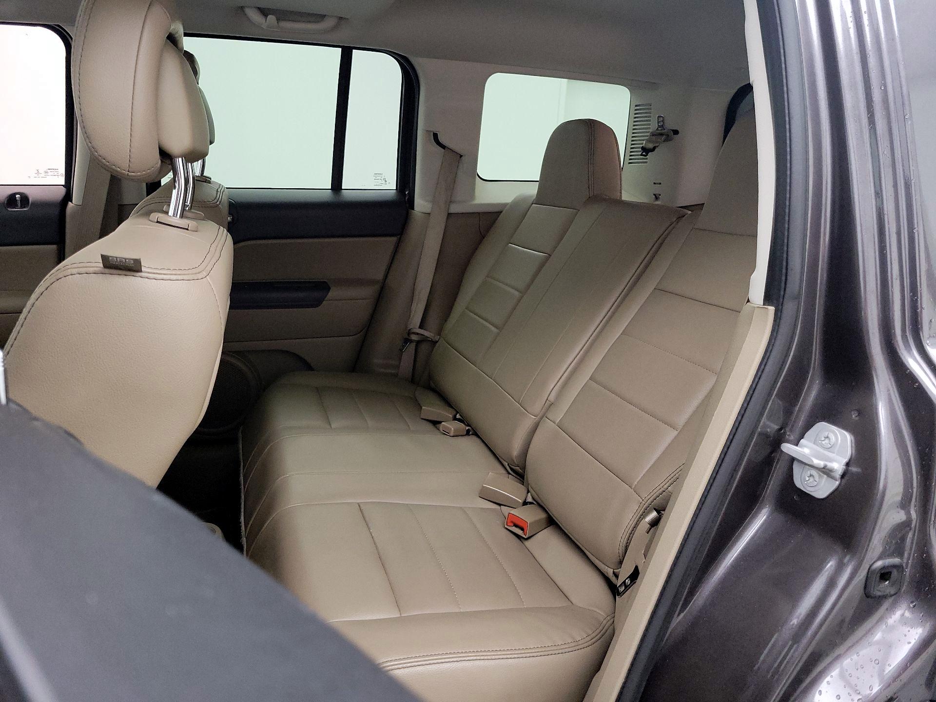 Thumbnail: 2015 Jeep Patriot - 18
