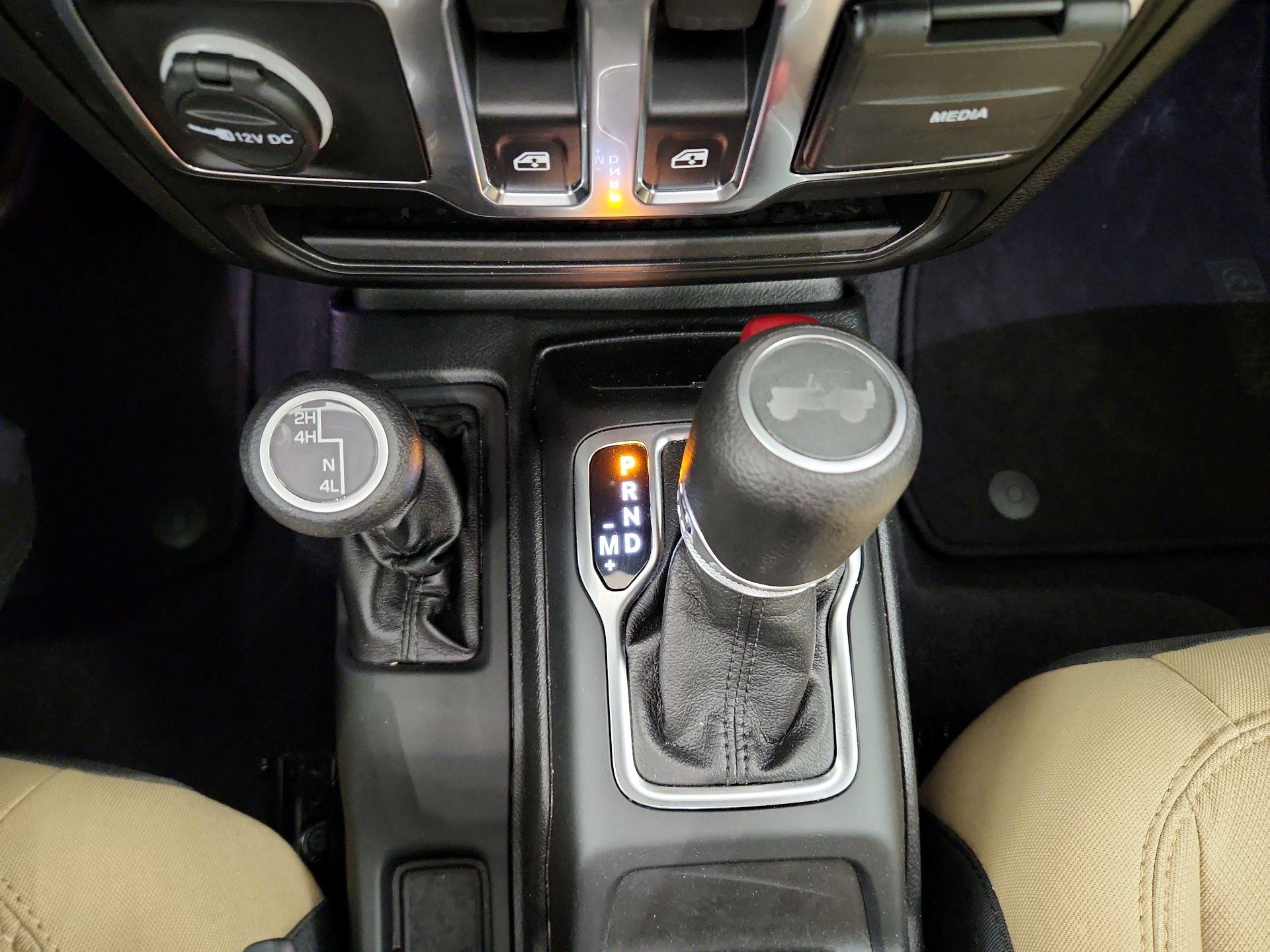 Thumbnail: 2021 Jeep Wrangler - 17