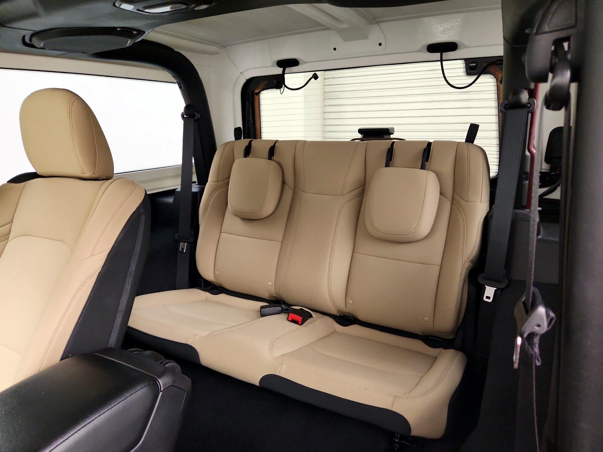 Thumbnail: 2021 Jeep Wrangler - 19