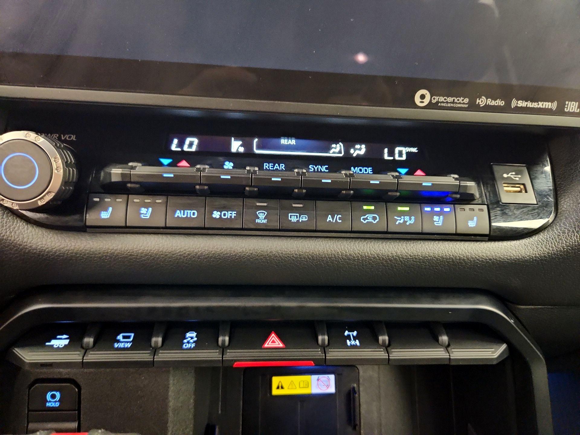 Thumbnail: 2024 Toyota Sequoia - 17