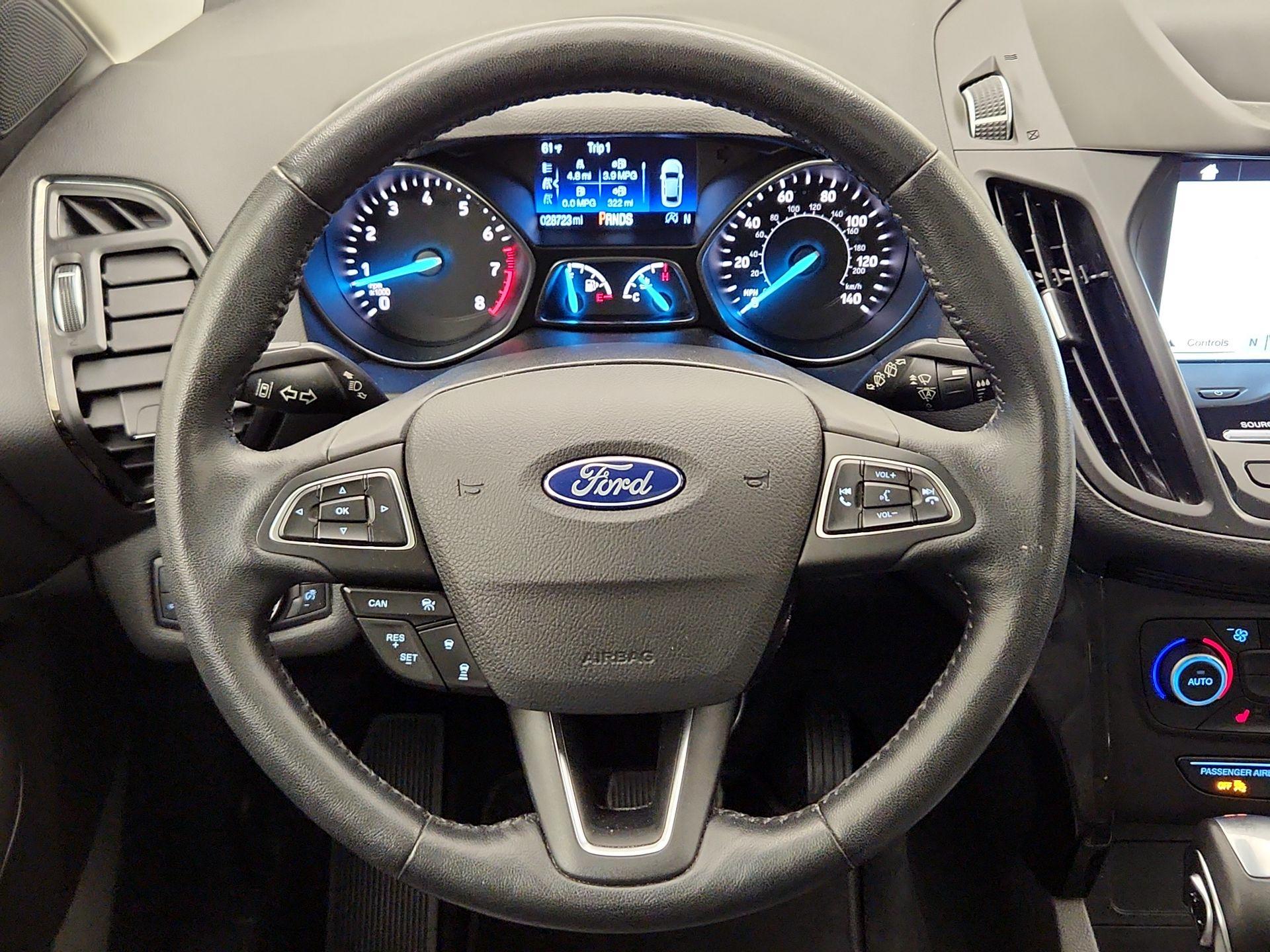 Thumbnail: 2019 Ford Escape - 10