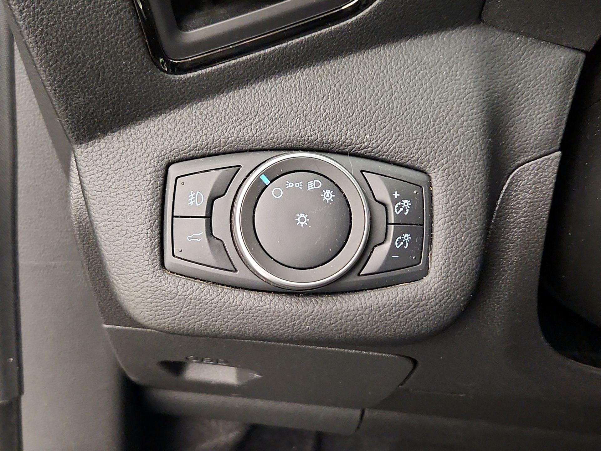Thumbnail: 2019 Ford Escape - 13