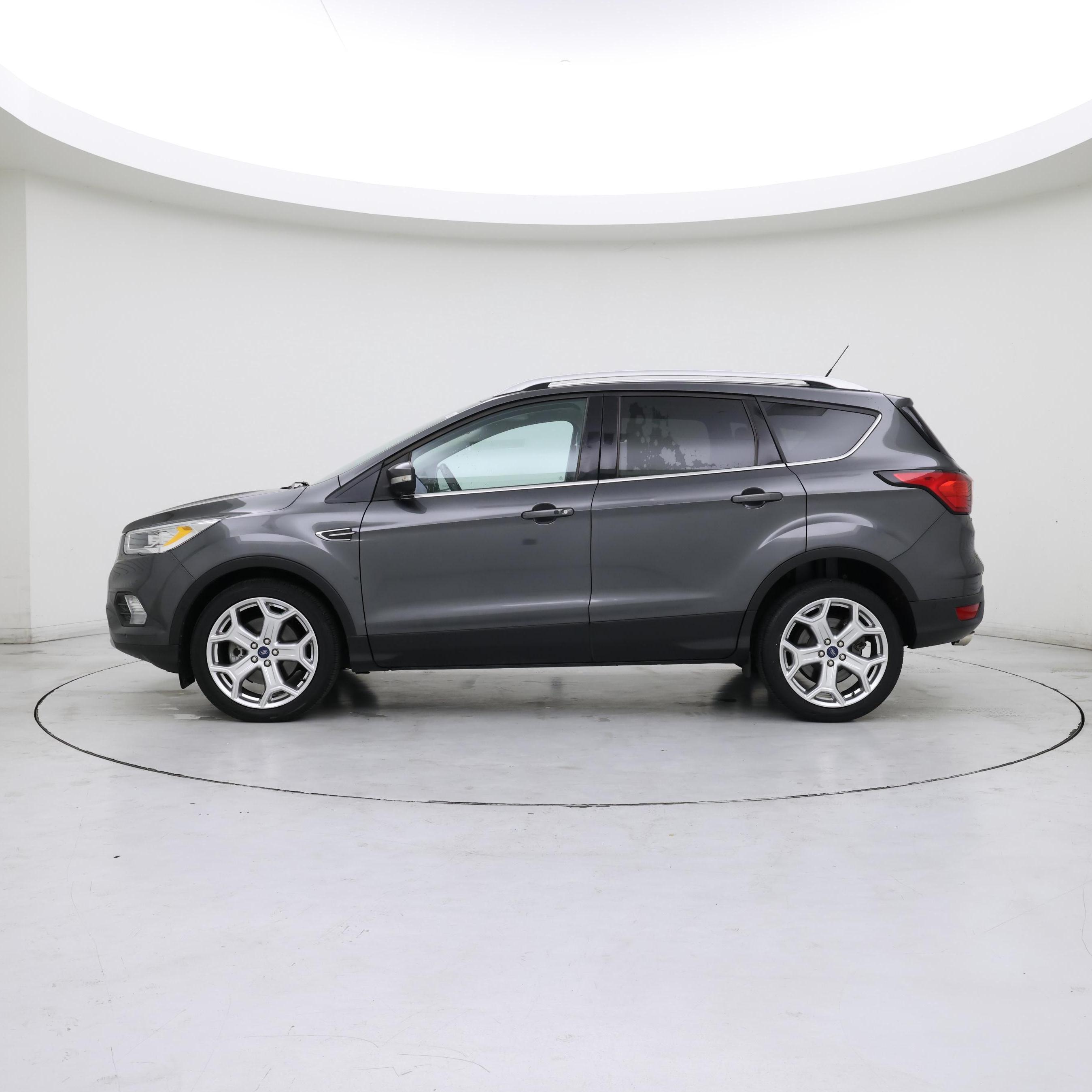 Thumbnail: 2019 Ford Escape - 3