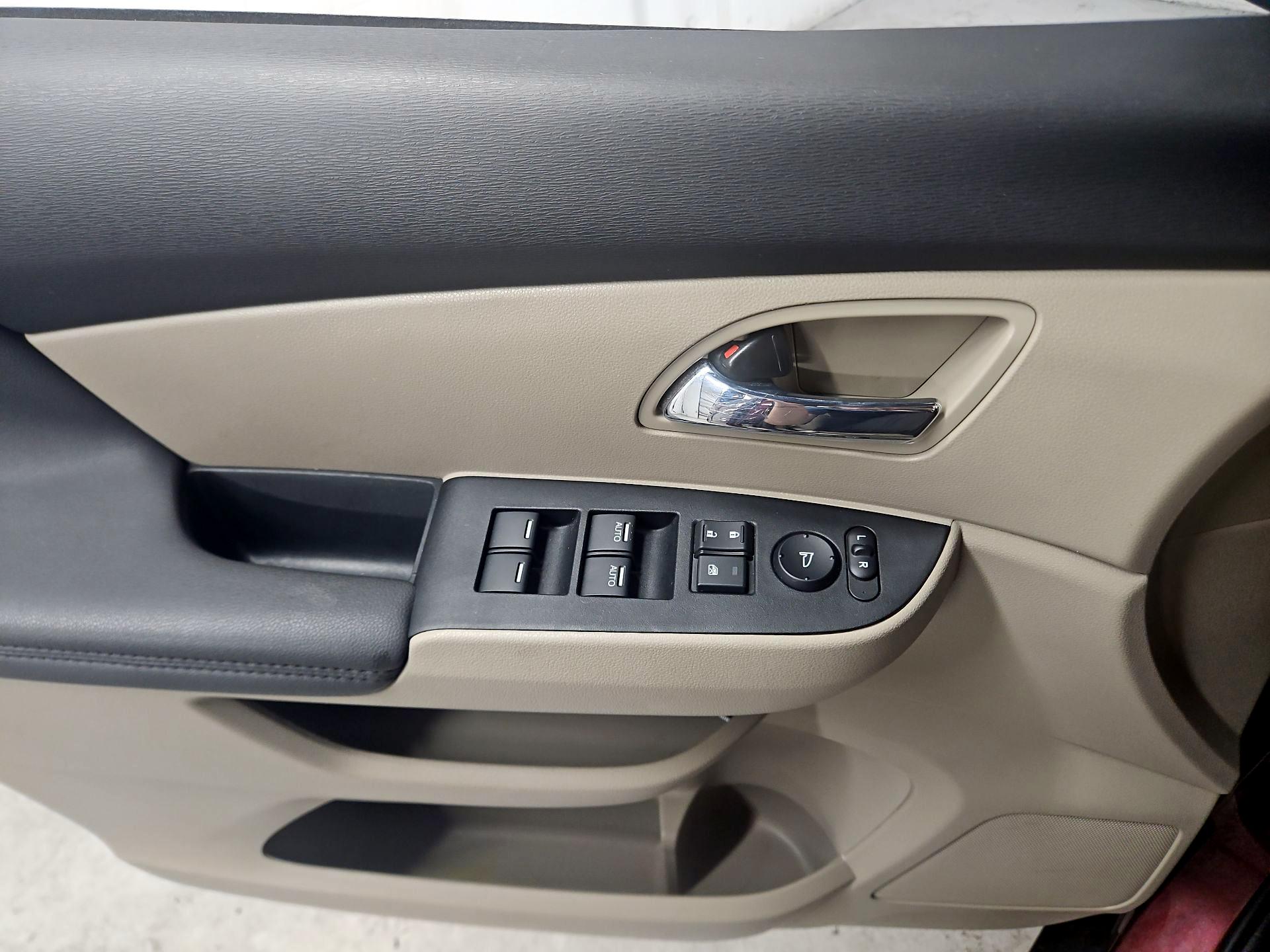 Thumbnail: 2016 Honda Odyssey - 12
