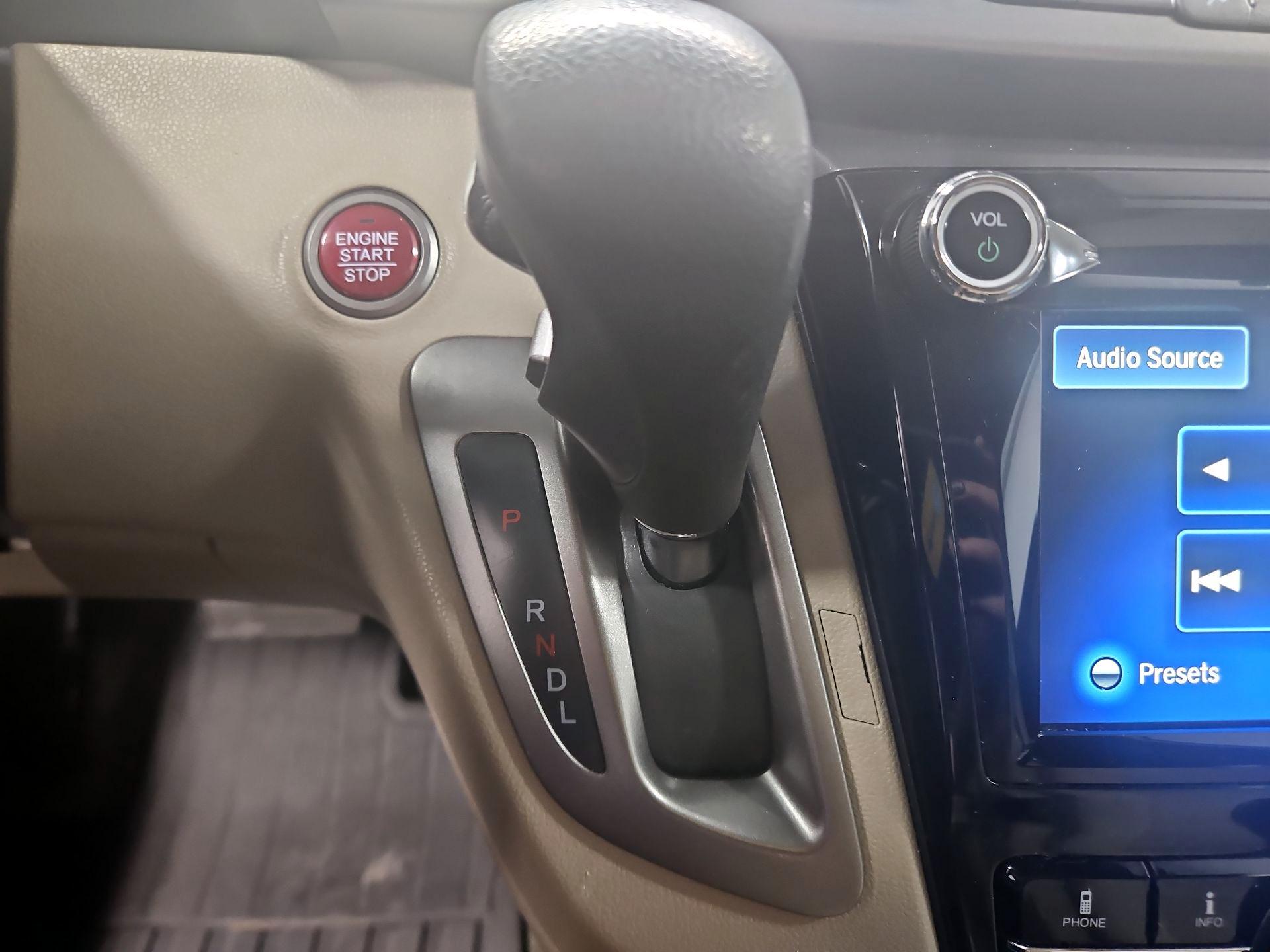 Thumbnail: 2016 Honda Odyssey - 17