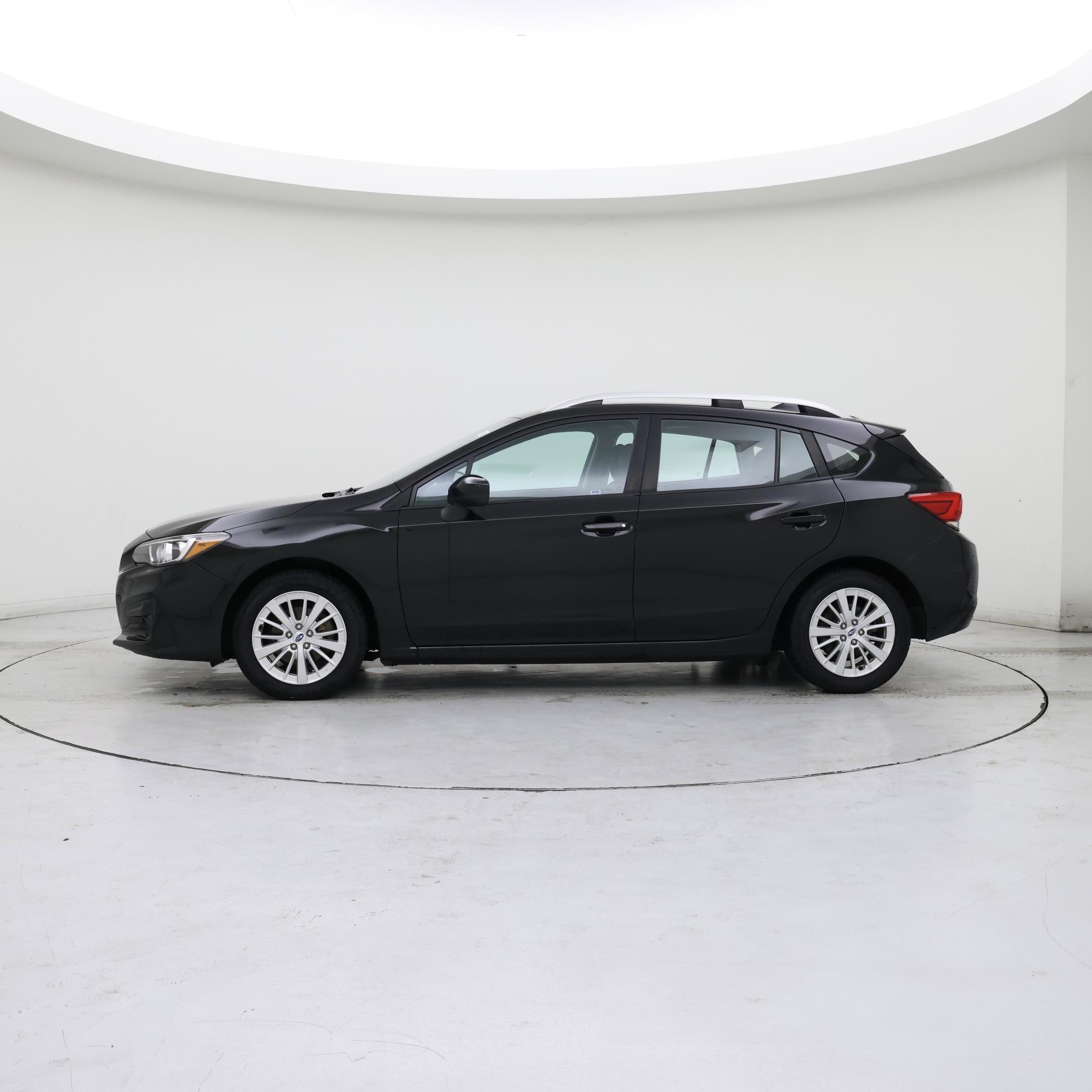 Thumbnail: 2017 Subaru Impreza - 3