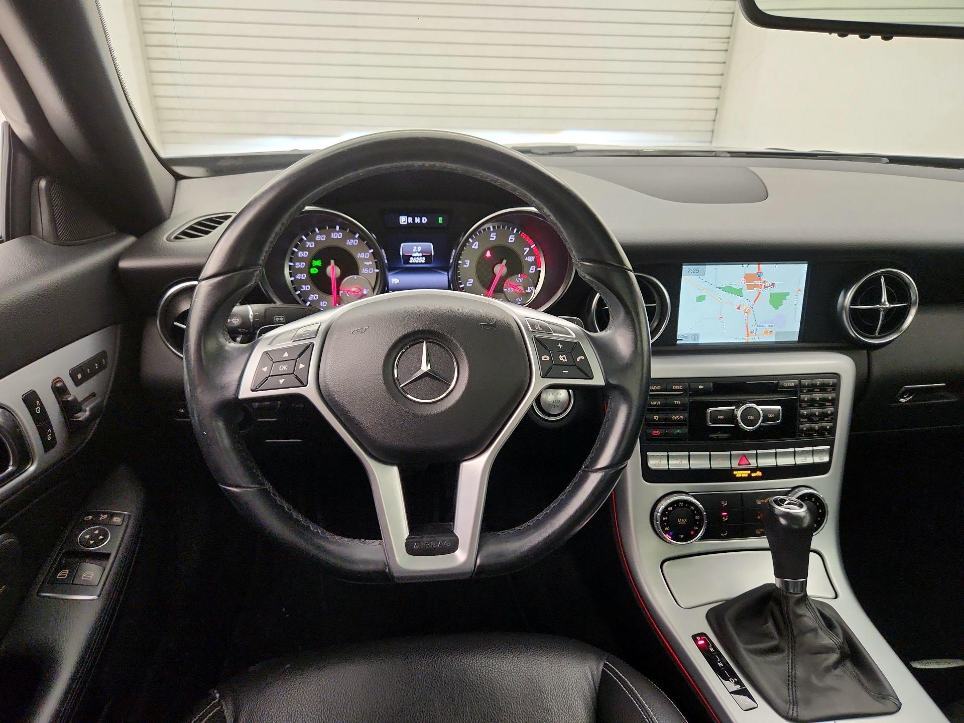 Thumbnail: 2014 Mercedes-Benz SLK - 10