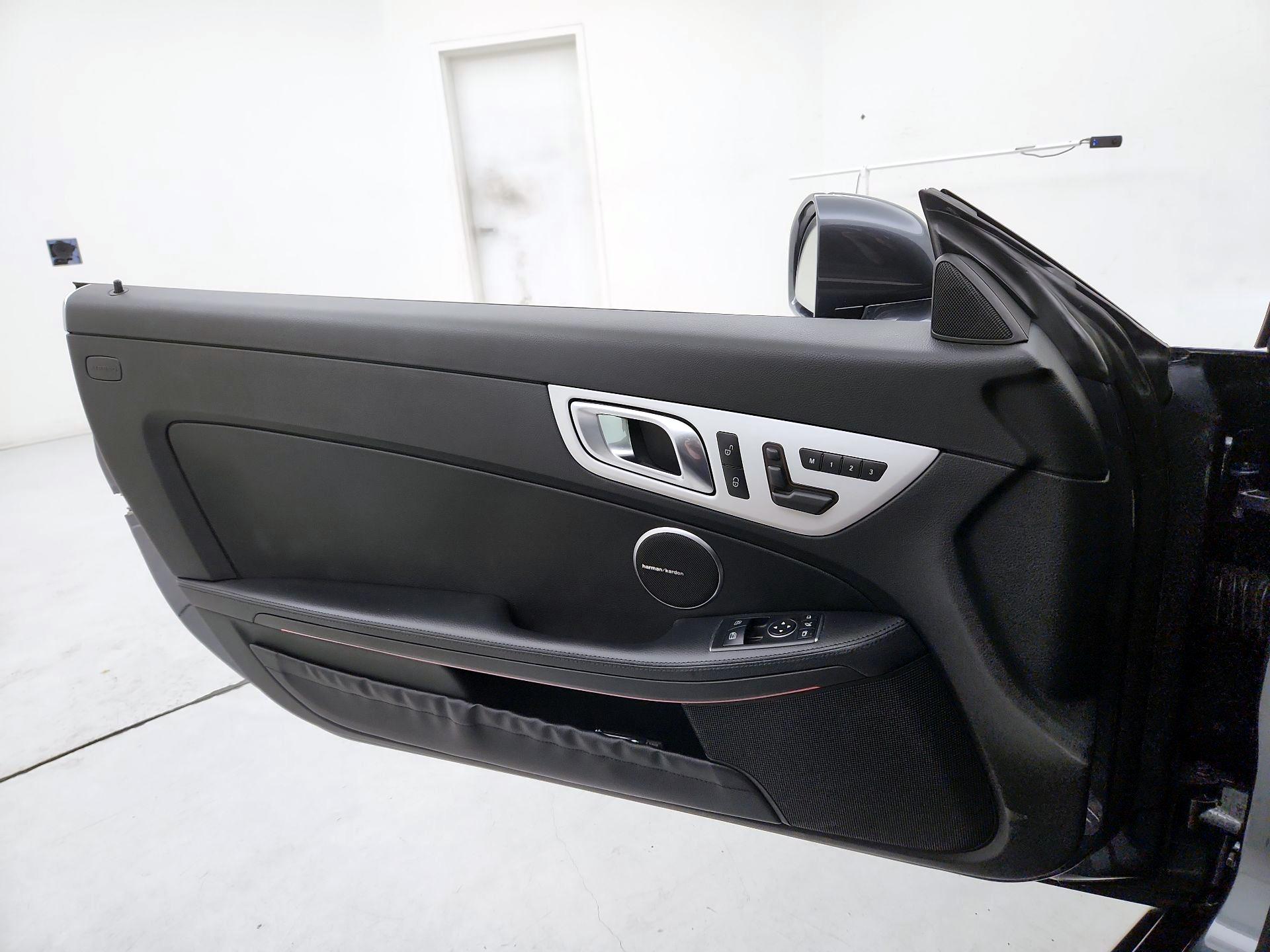 Thumbnail: 2014 Mercedes-Benz SLK - 12