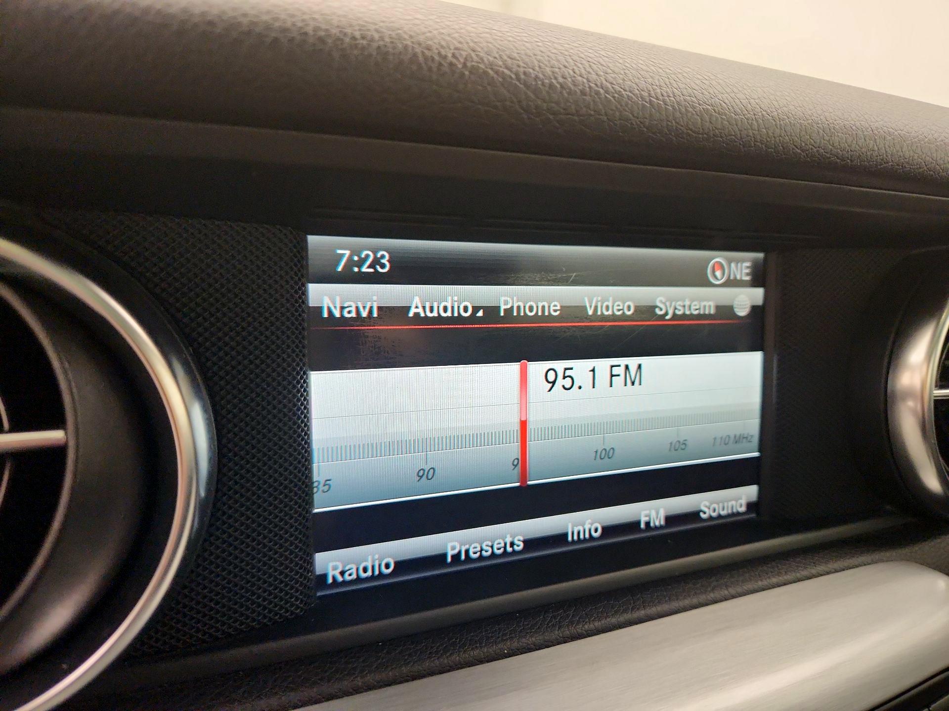 Thumbnail: 2014 Mercedes-Benz SLK - 15