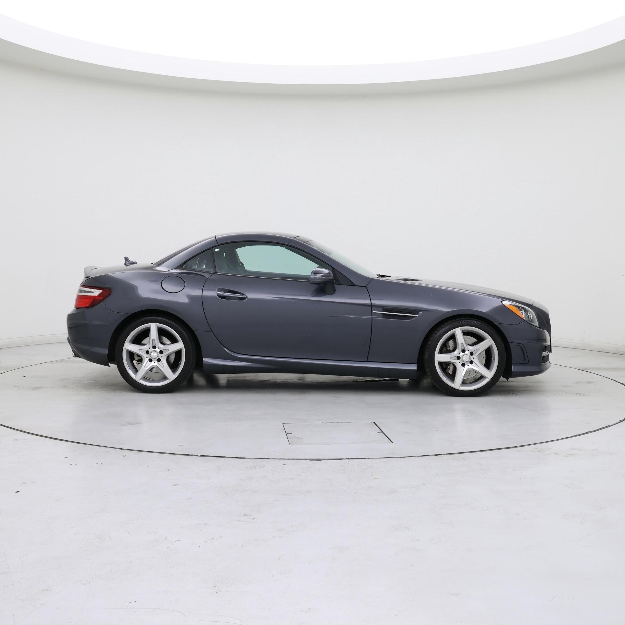 Thumbnail: 2014 Mercedes-Benz SLK - 7
