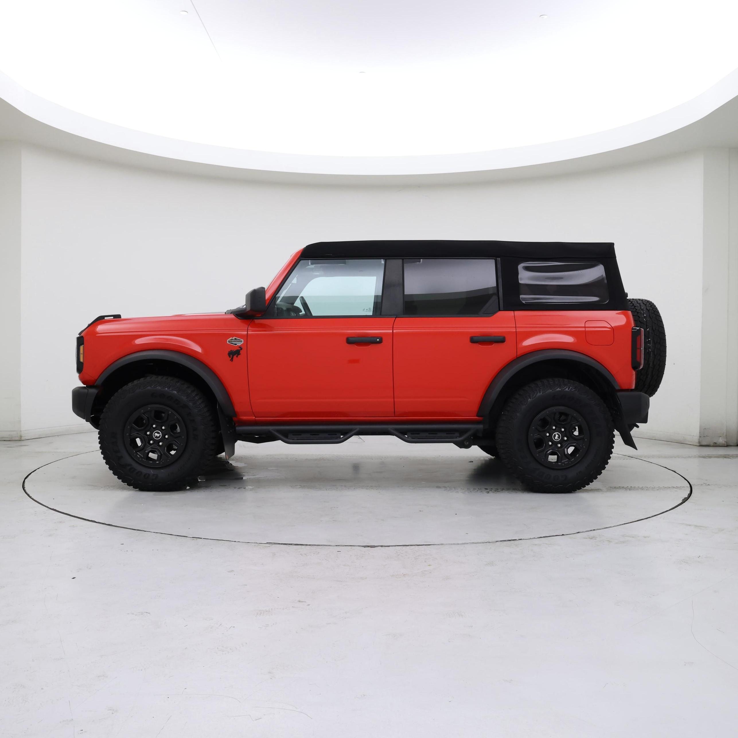 Thumbnail: 2023 Ford Bronco - 3