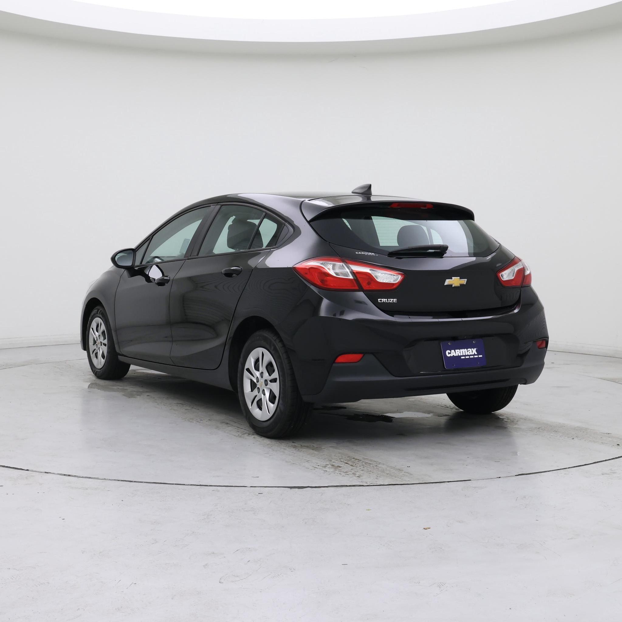 Thumbnail: 2019 Chevrolet Cruze - 2
