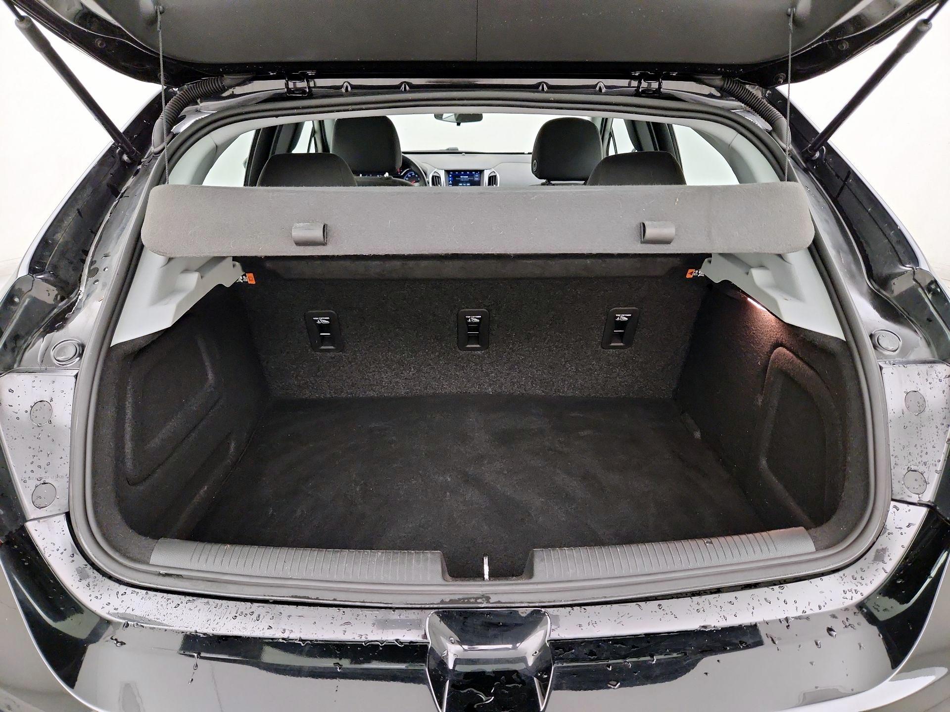 Thumbnail: 2019 Chevrolet Cruze - 20