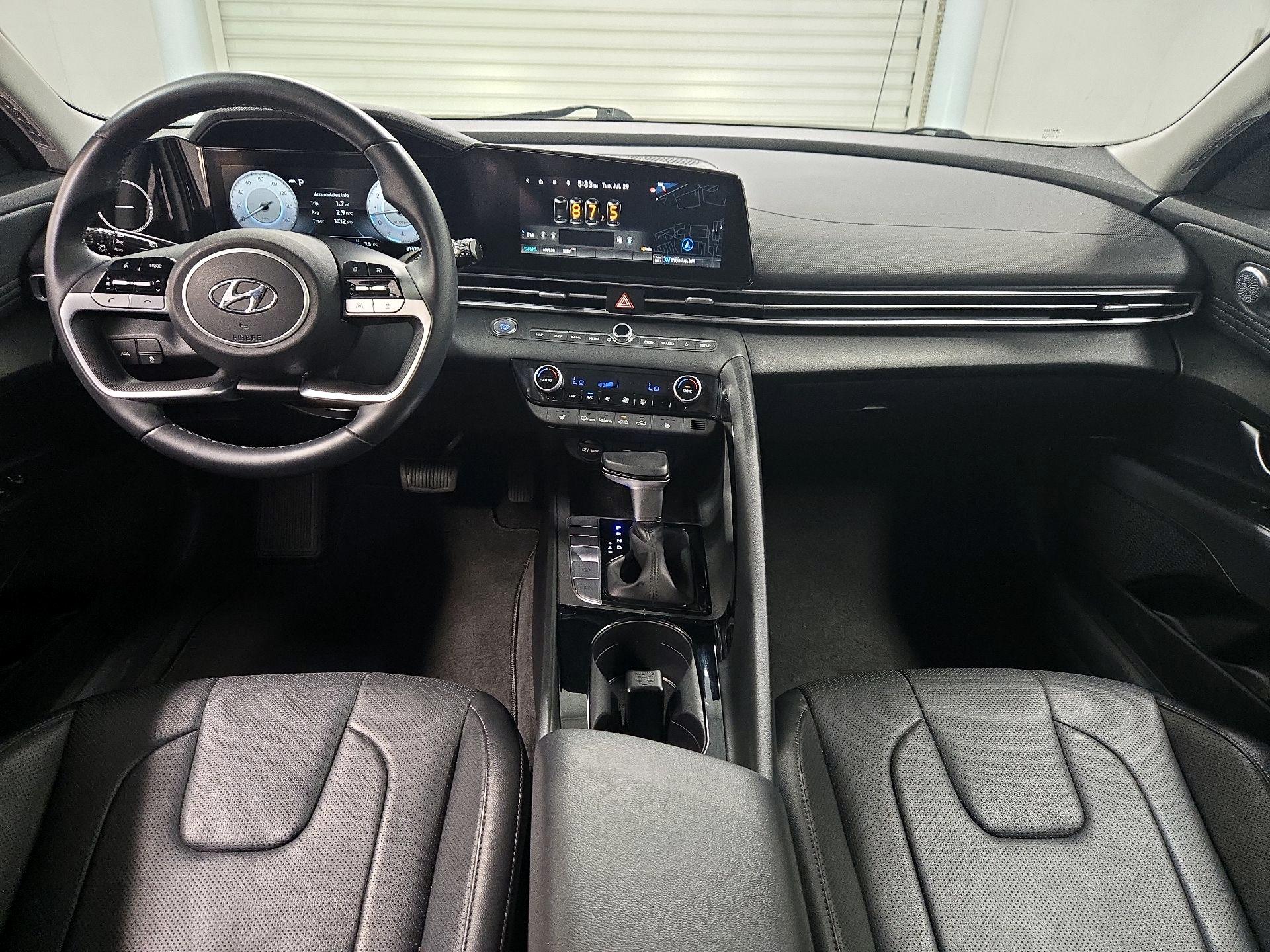 Thumbnail: 2022 Hyundai Elantra - 9