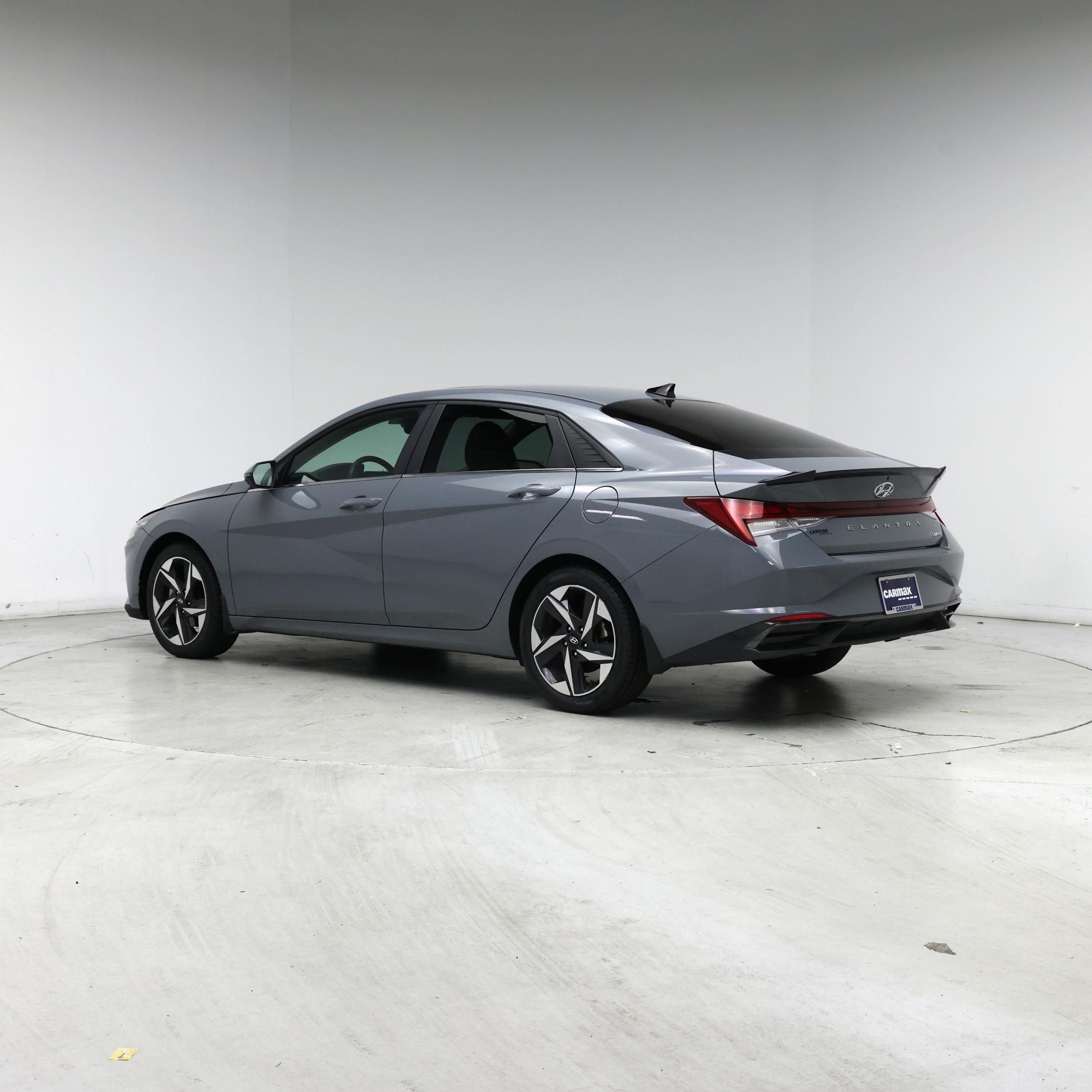 Thumbnail: 2022 Hyundai Elantra - 2