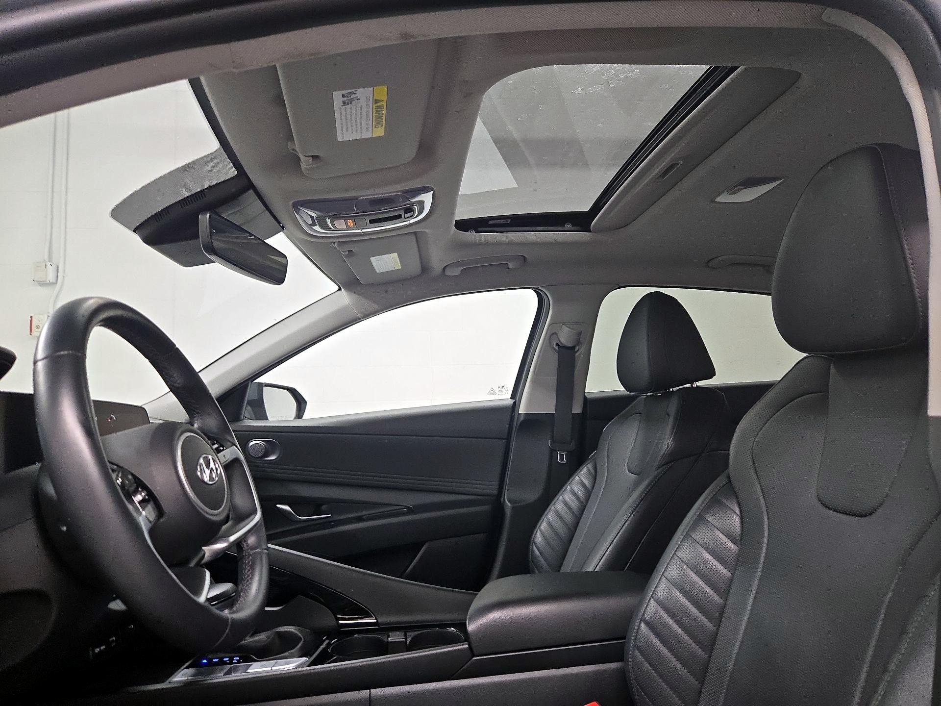 Thumbnail: 2022 Hyundai Elantra - 20