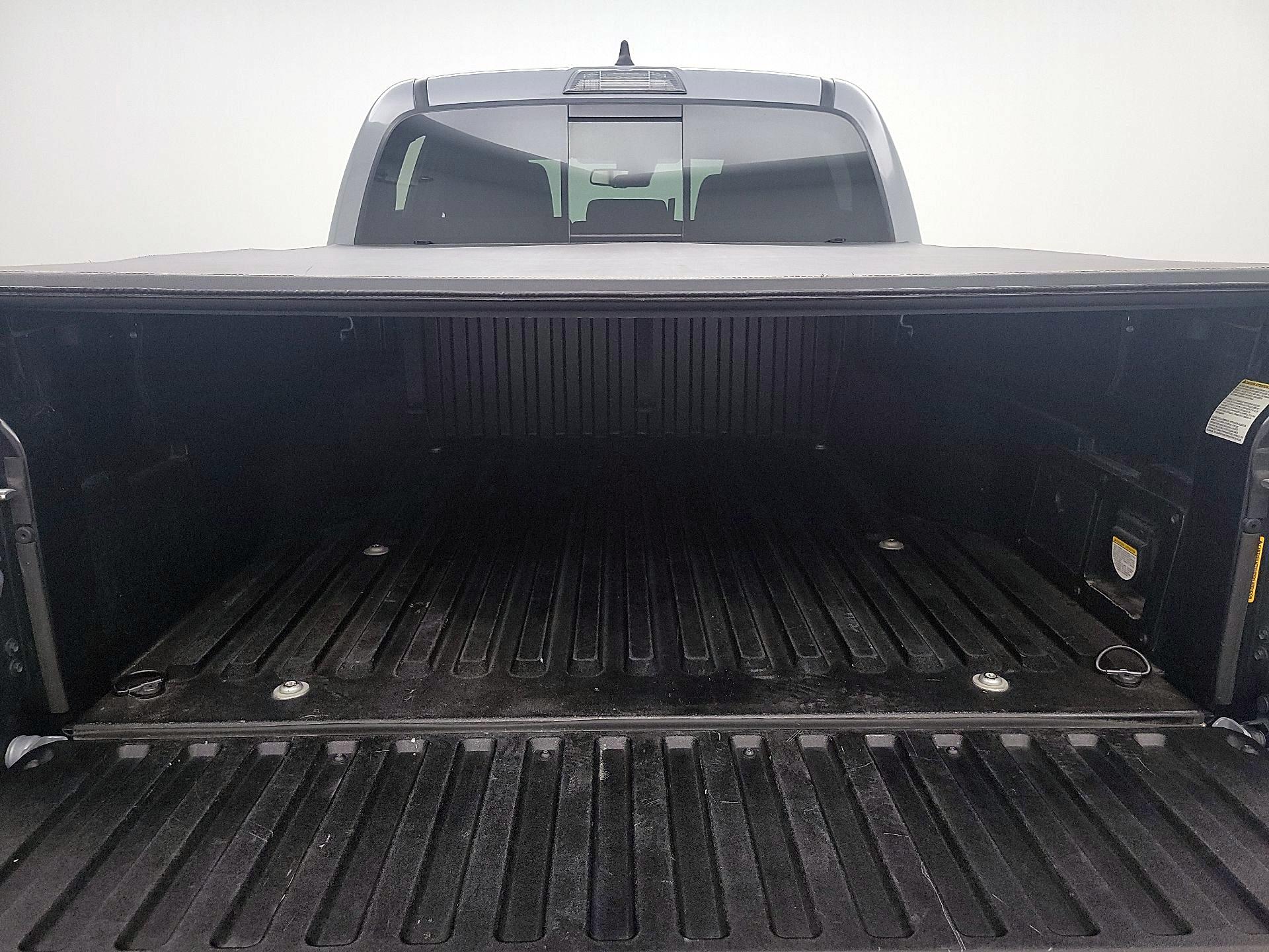 Thumbnail: 2021 Toyota Tacoma - 20