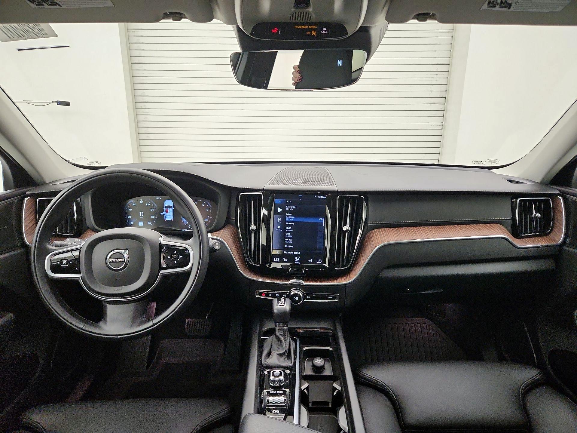 Thumbnail: 2020 Volvo XC60 - 9