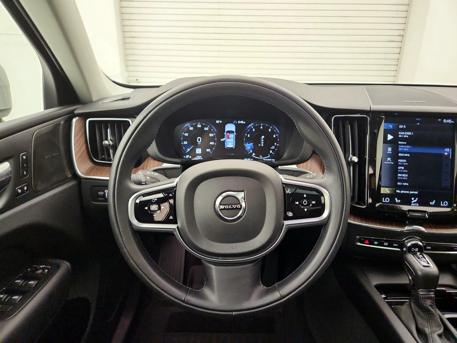 Thumbnail: 2020 Volvo XC60 - 10