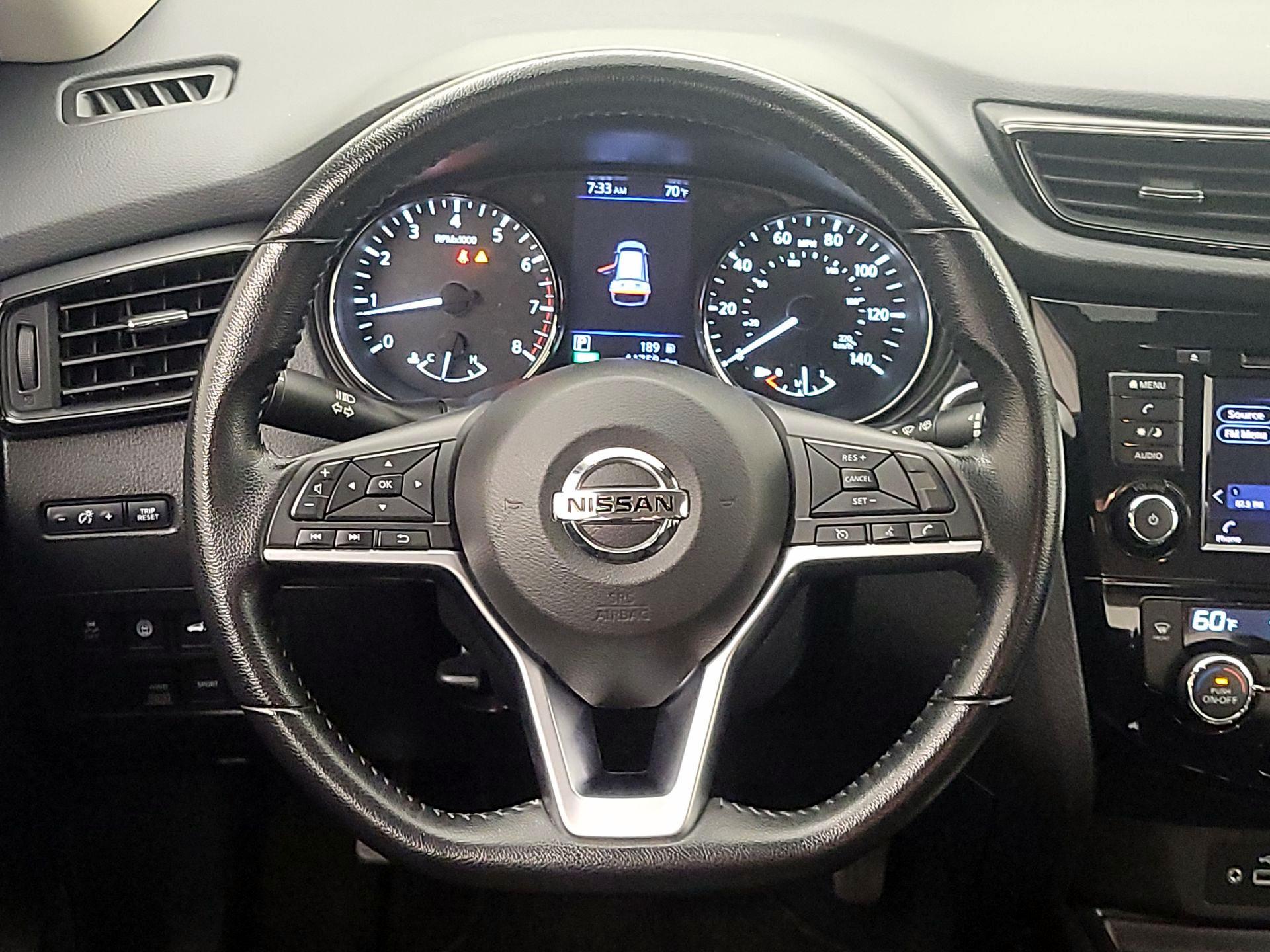Thumbnail: 2020 Nissan Rogue - 10