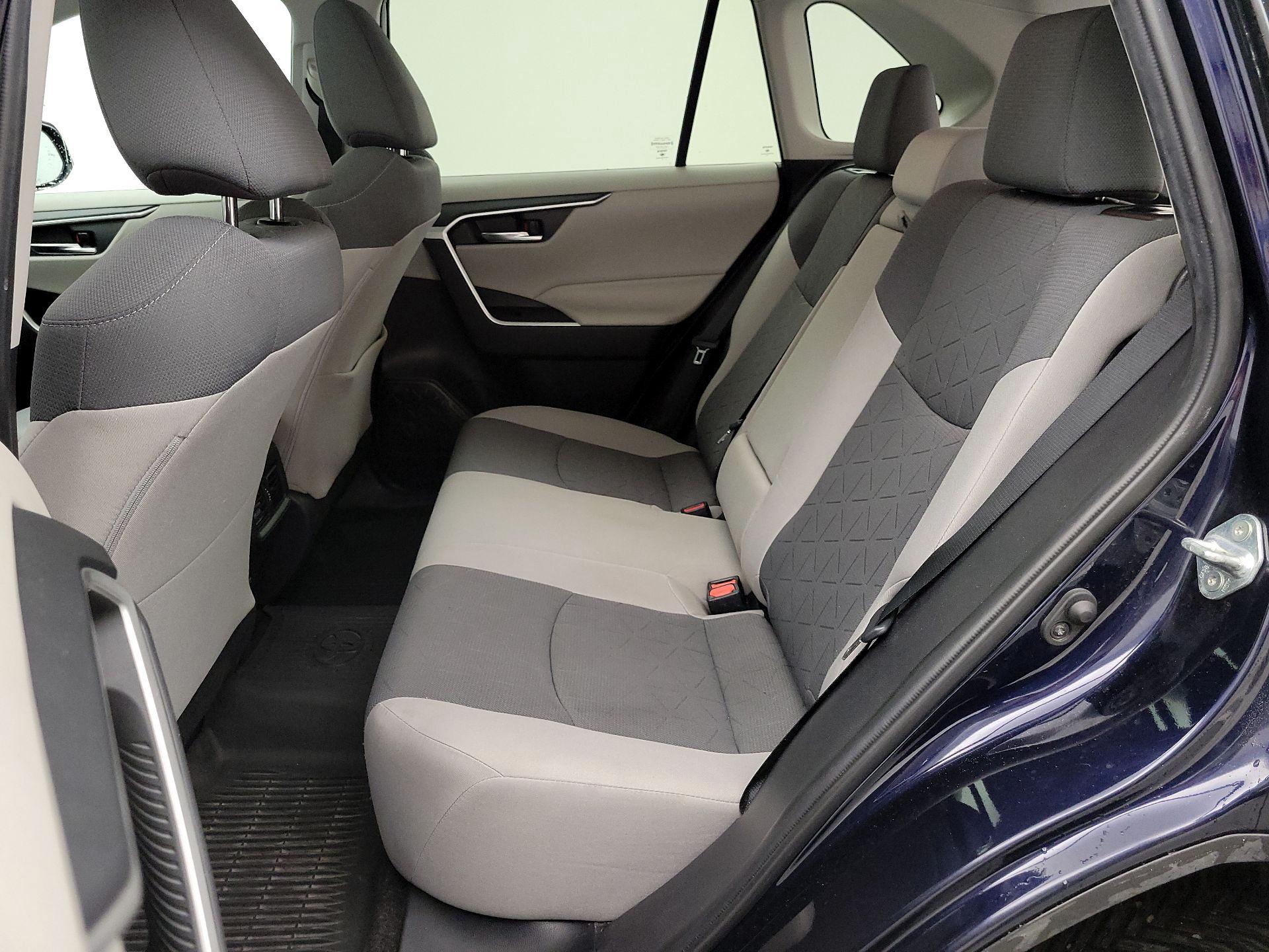 Thumbnail: 2020 Toyota RAV4 - 20