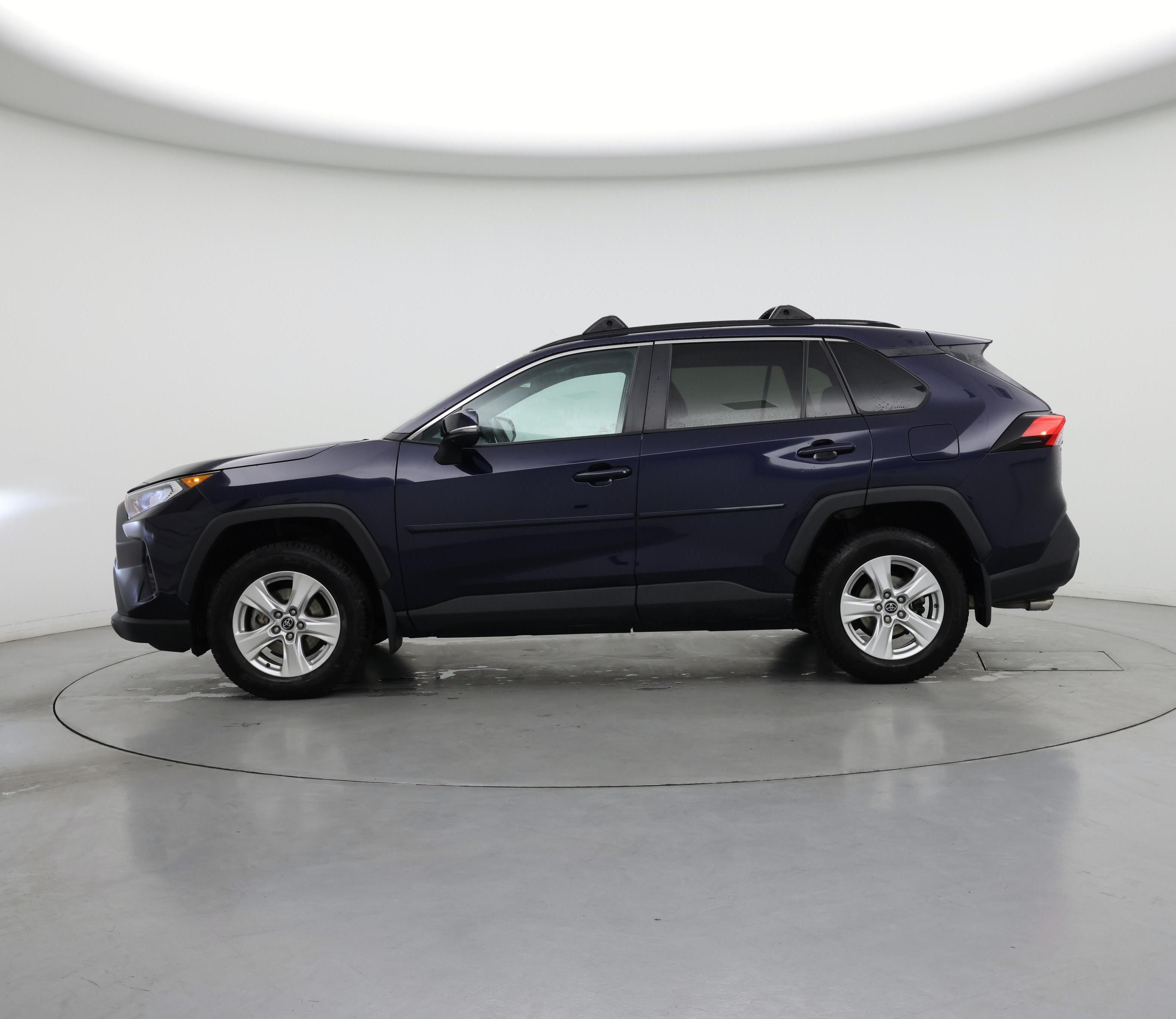 Thumbnail: 2020 Toyota RAV4 - 3