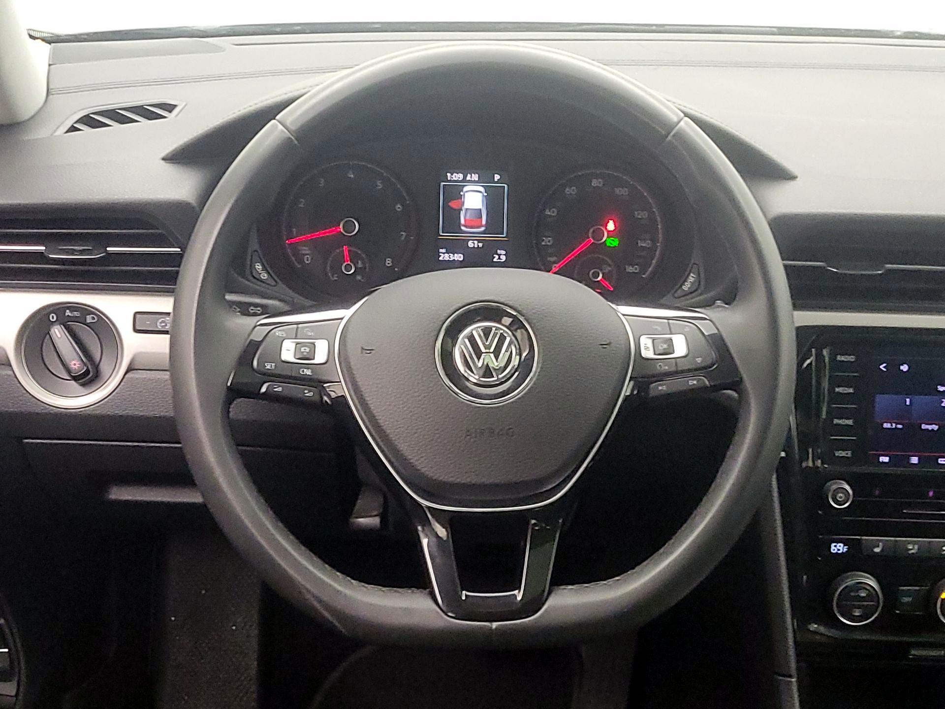 Thumbnail: 2022 Volkswagen Passat - 10