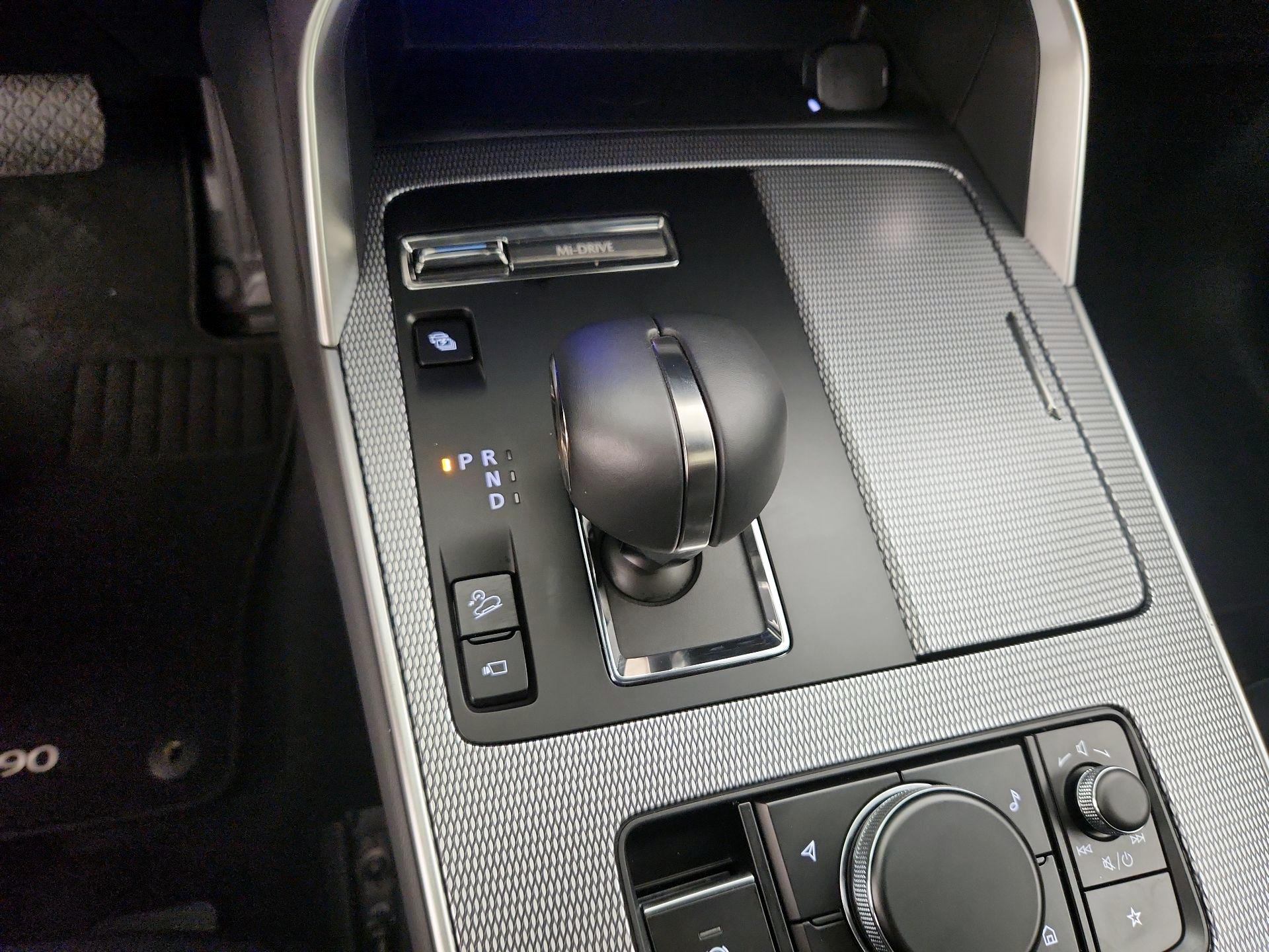 Thumbnail: 2025 Mazda CX-90 - 18