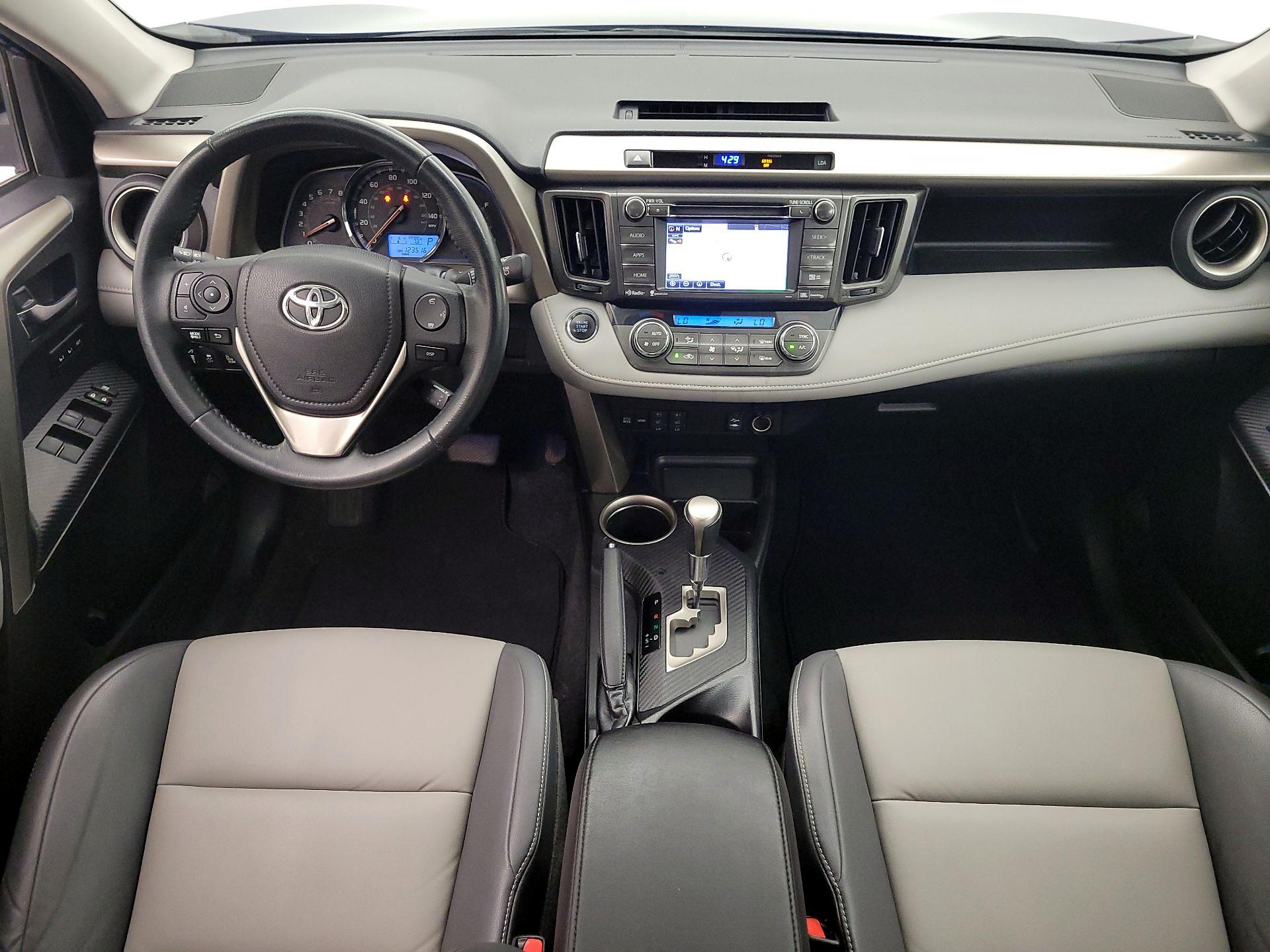 Thumbnail: 2015 Toyota RAV4 - 9