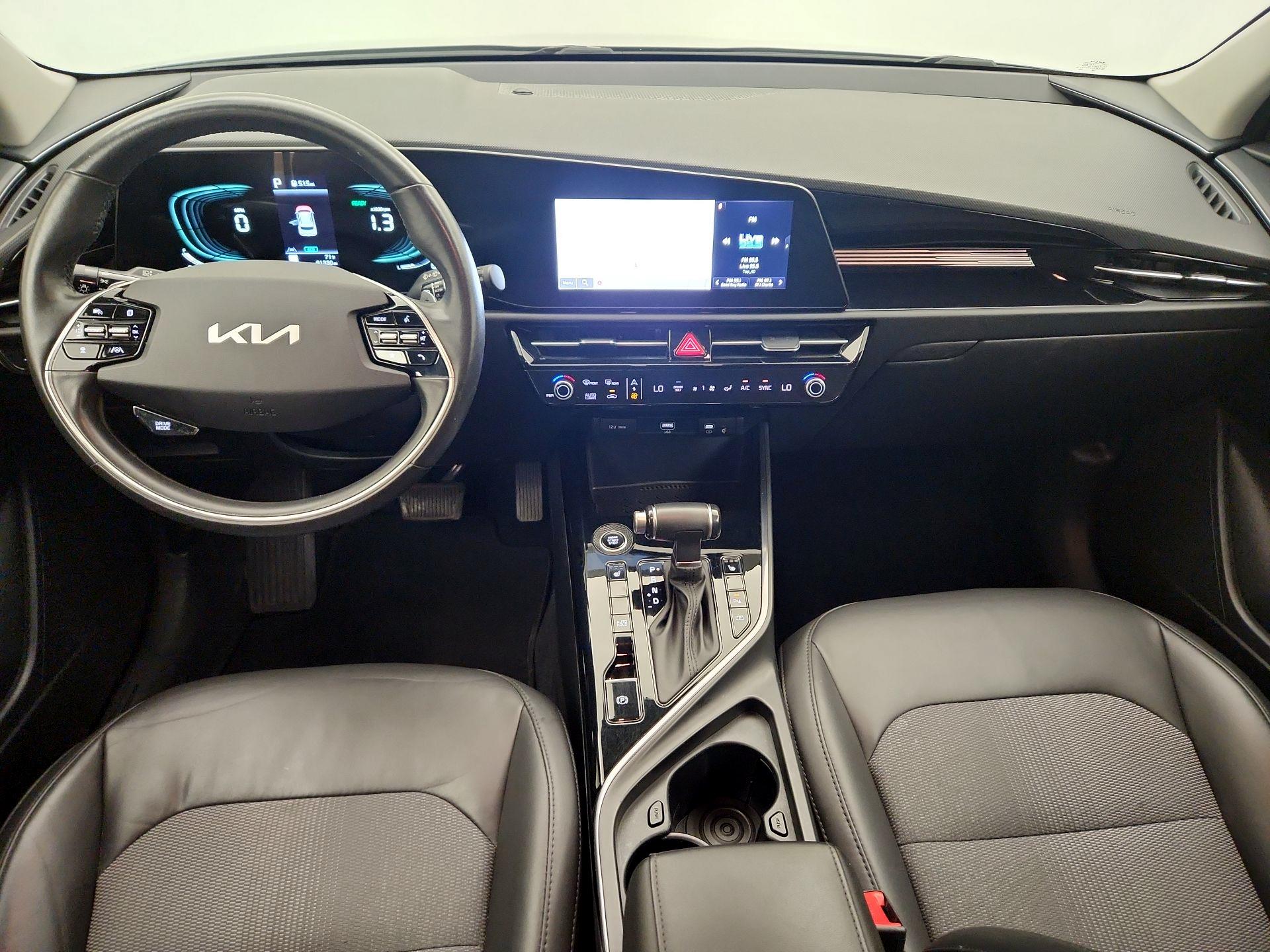 Thumbnail: 2023 Kia Niro - 9