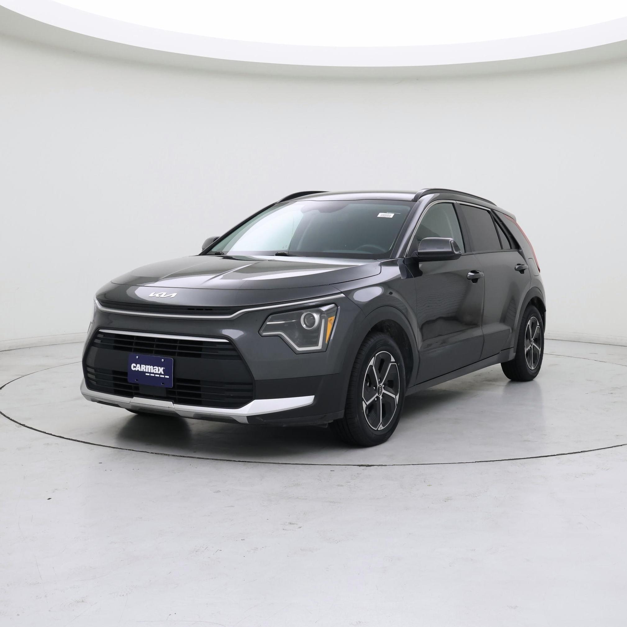 Thumbnail: 2023 Kia Niro - 4
