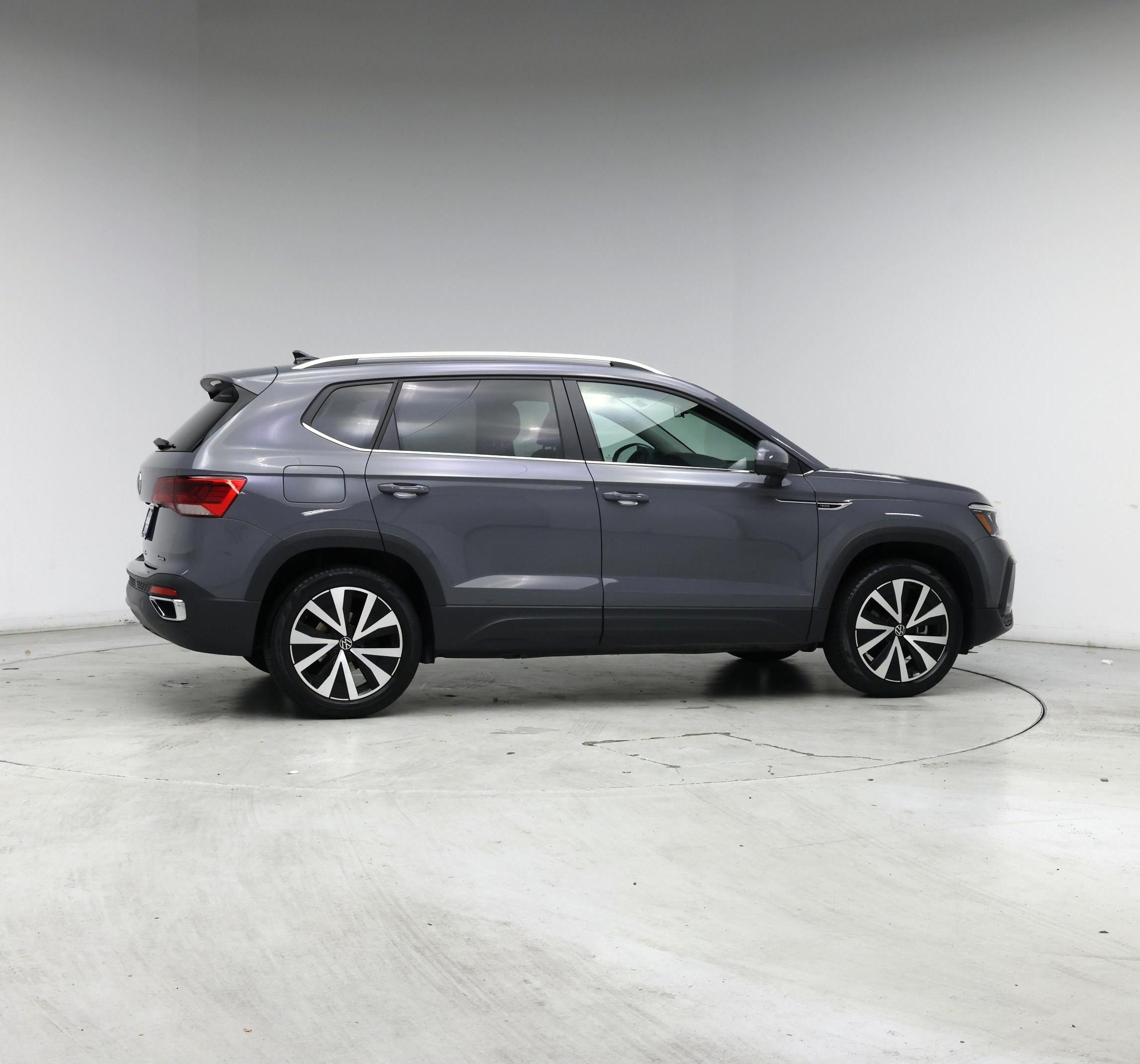 Thumbnail: 2022 Volkswagen Taos - 7