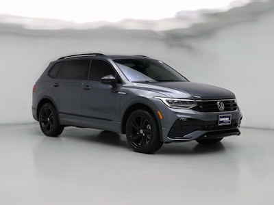 Gray 2023 Volkswagen Tiguan SE R-Line Black