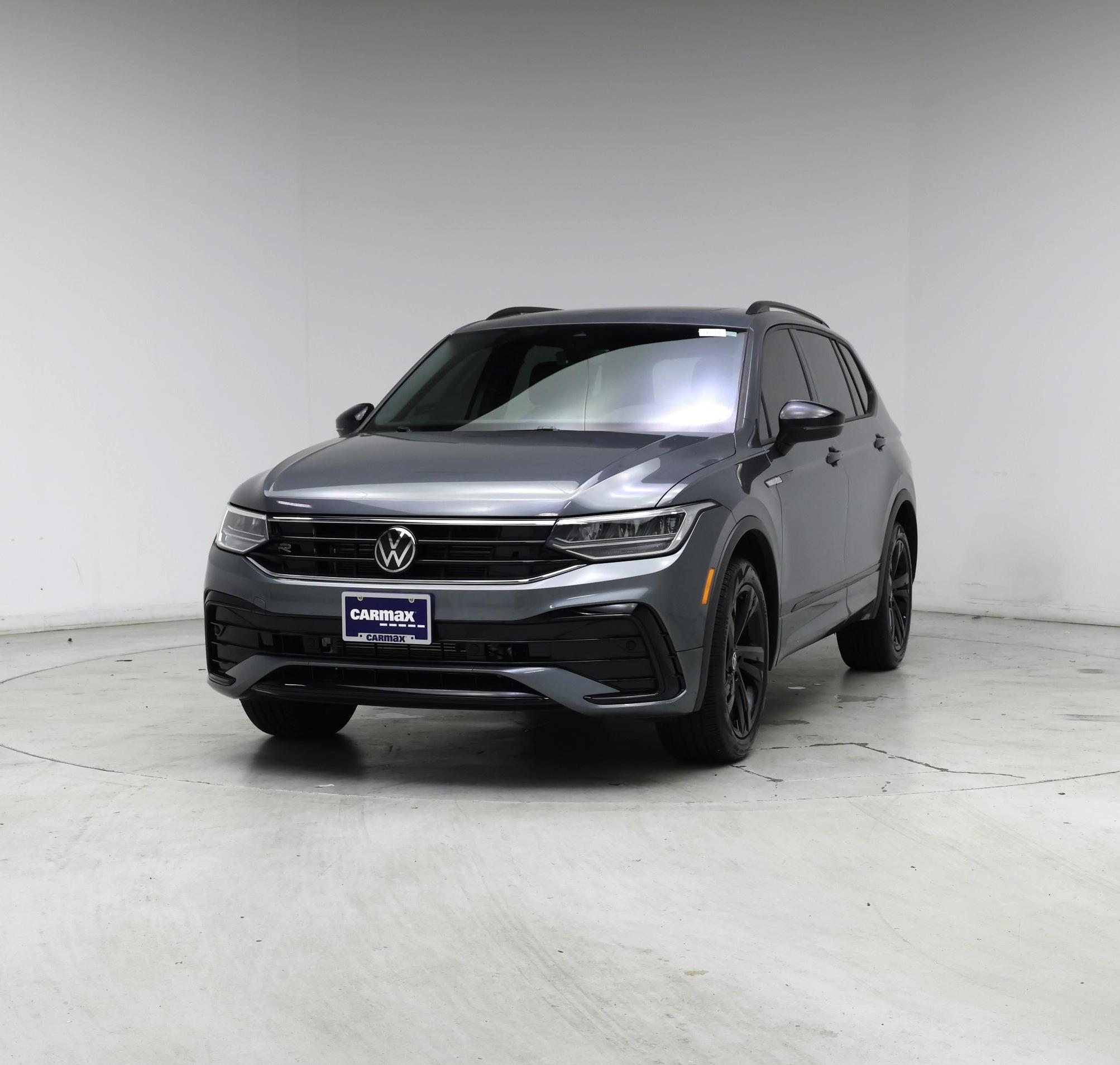 Thumbnail: 2023 Volkswagen Tiguan - 4