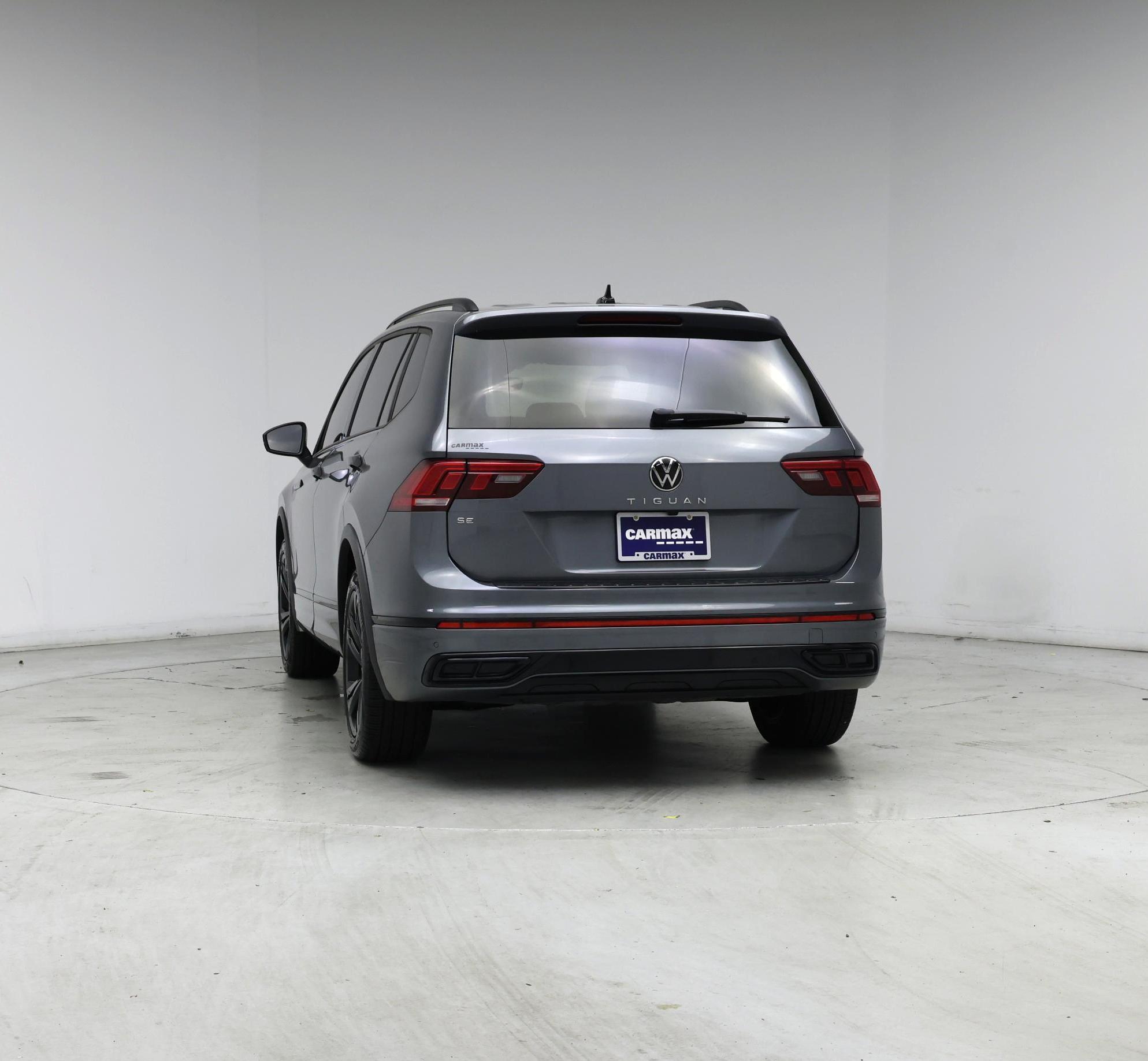 Thumbnail: 2023 Volkswagen Tiguan - 6