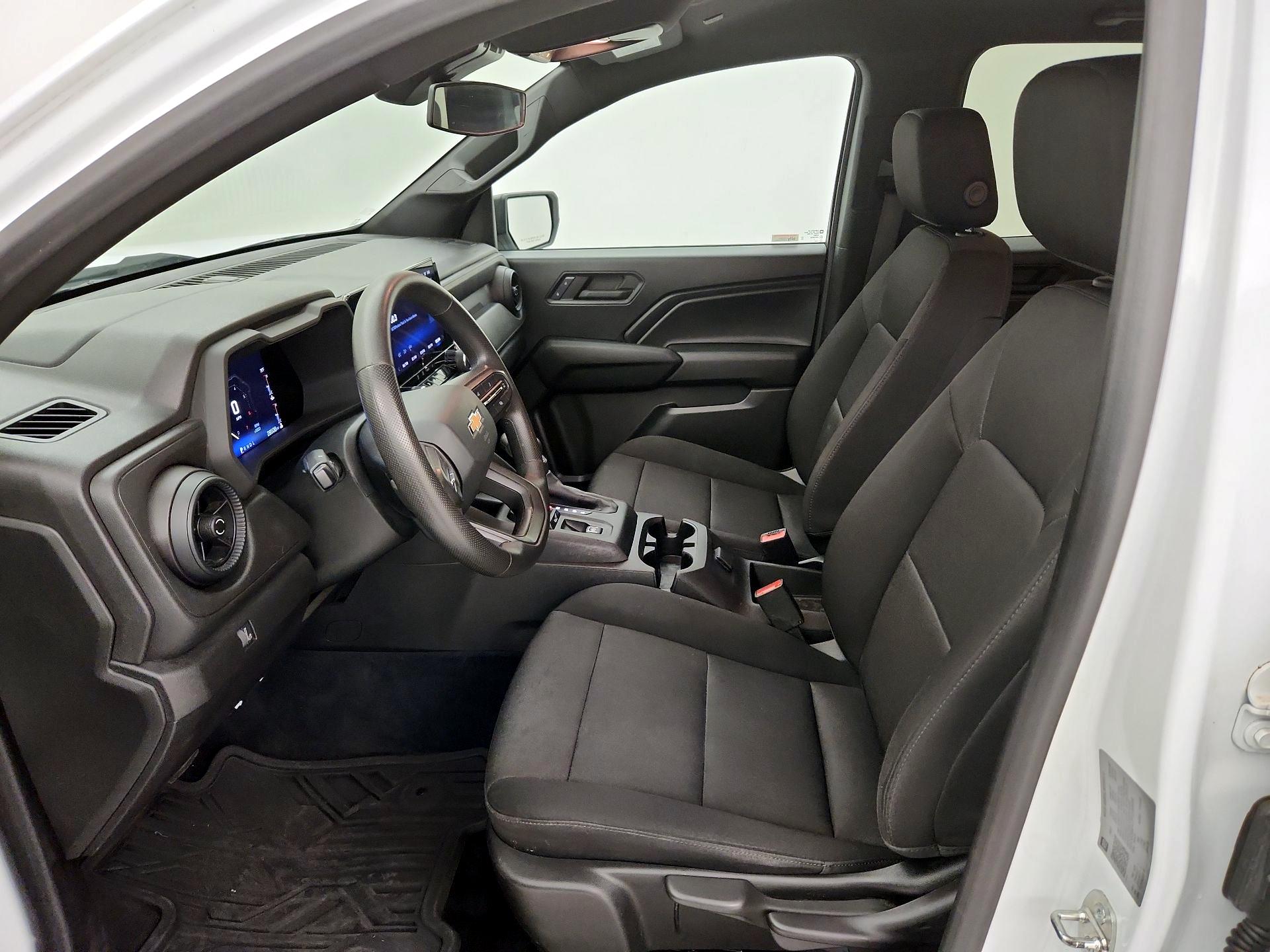 Thumbnail: 2023 Chevrolet Colorado - 11