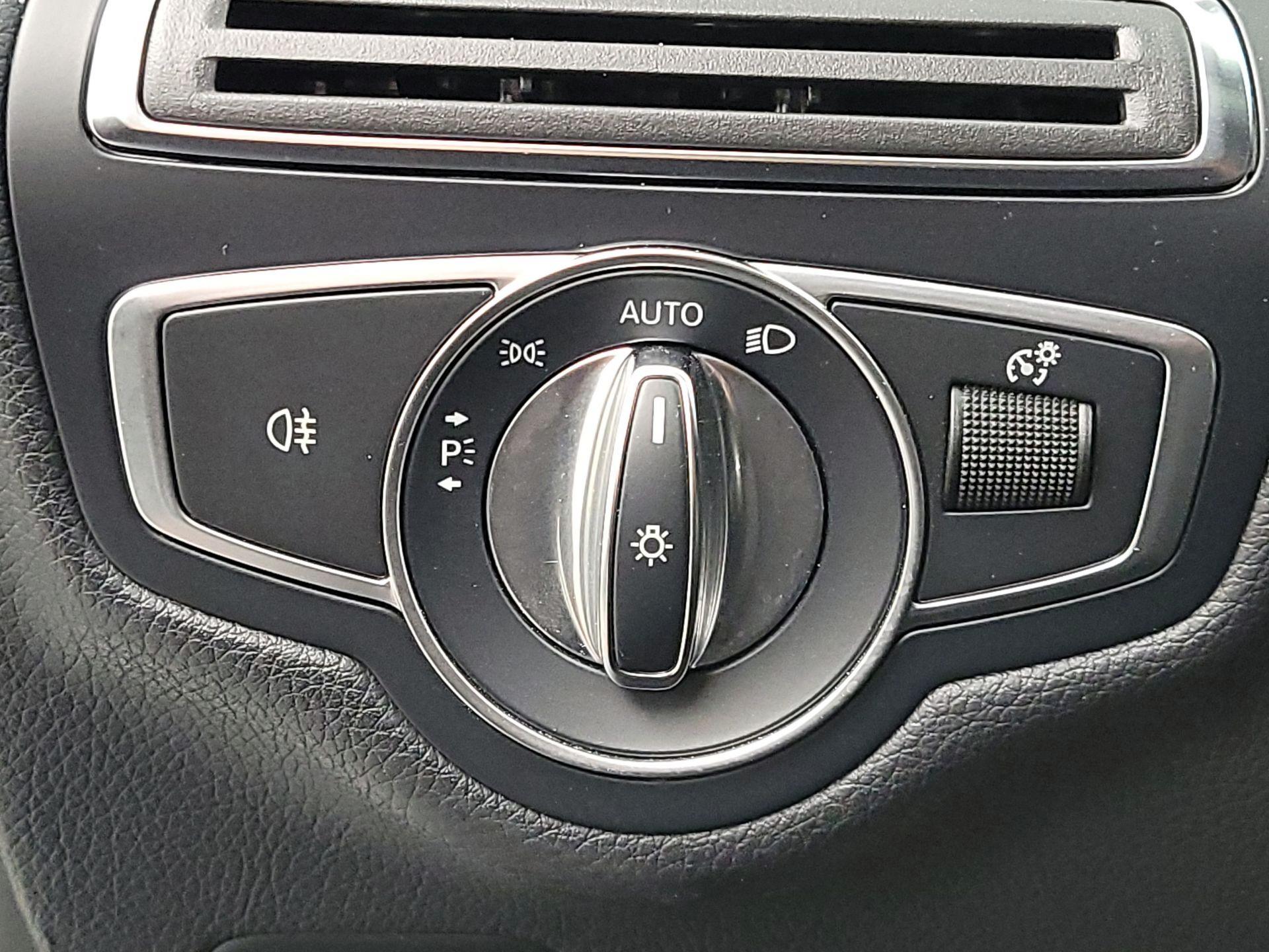 Thumbnail: 2017 Mercedes-Benz C-Class - 13