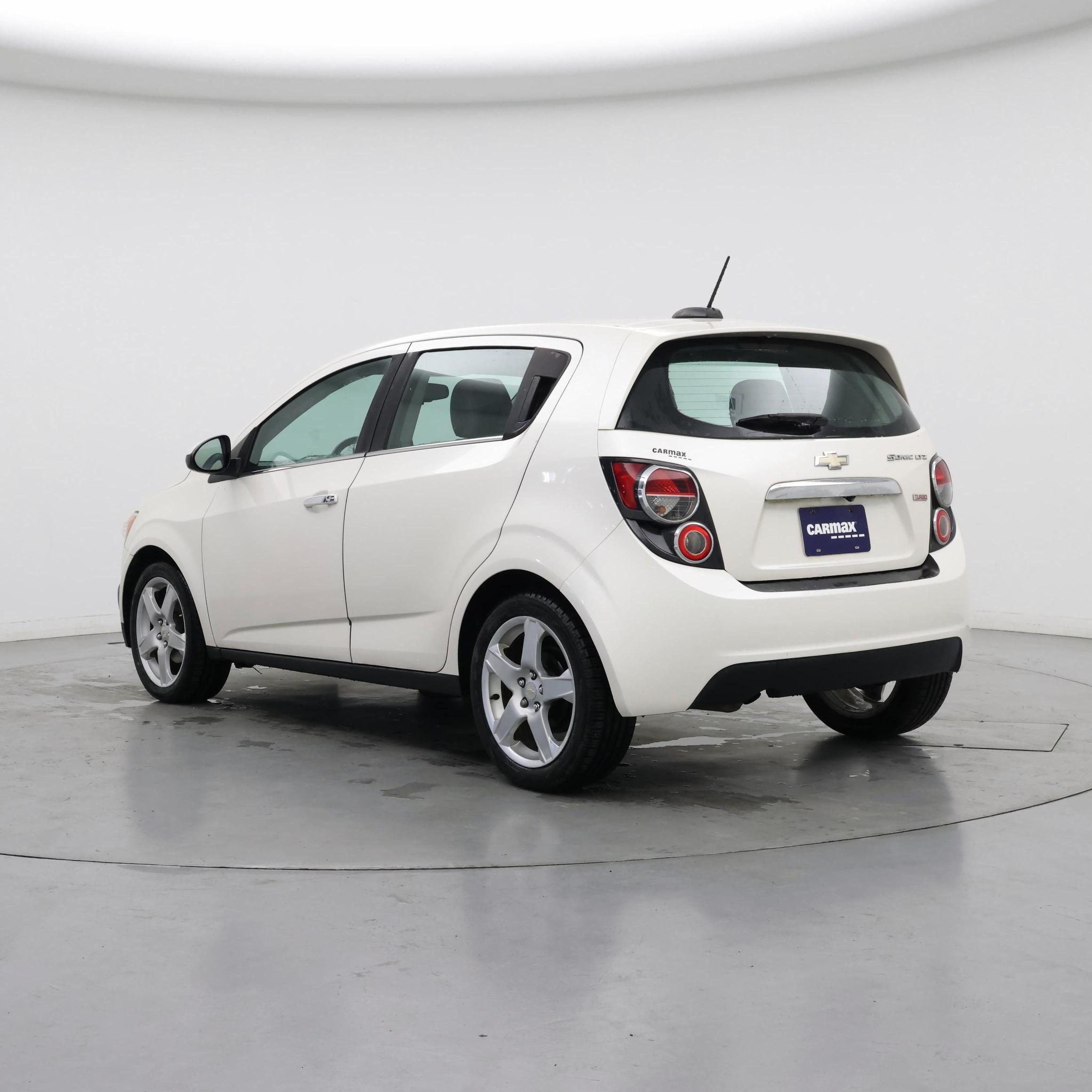 Thumbnail: 2015 Chevrolet Sonic - 2
