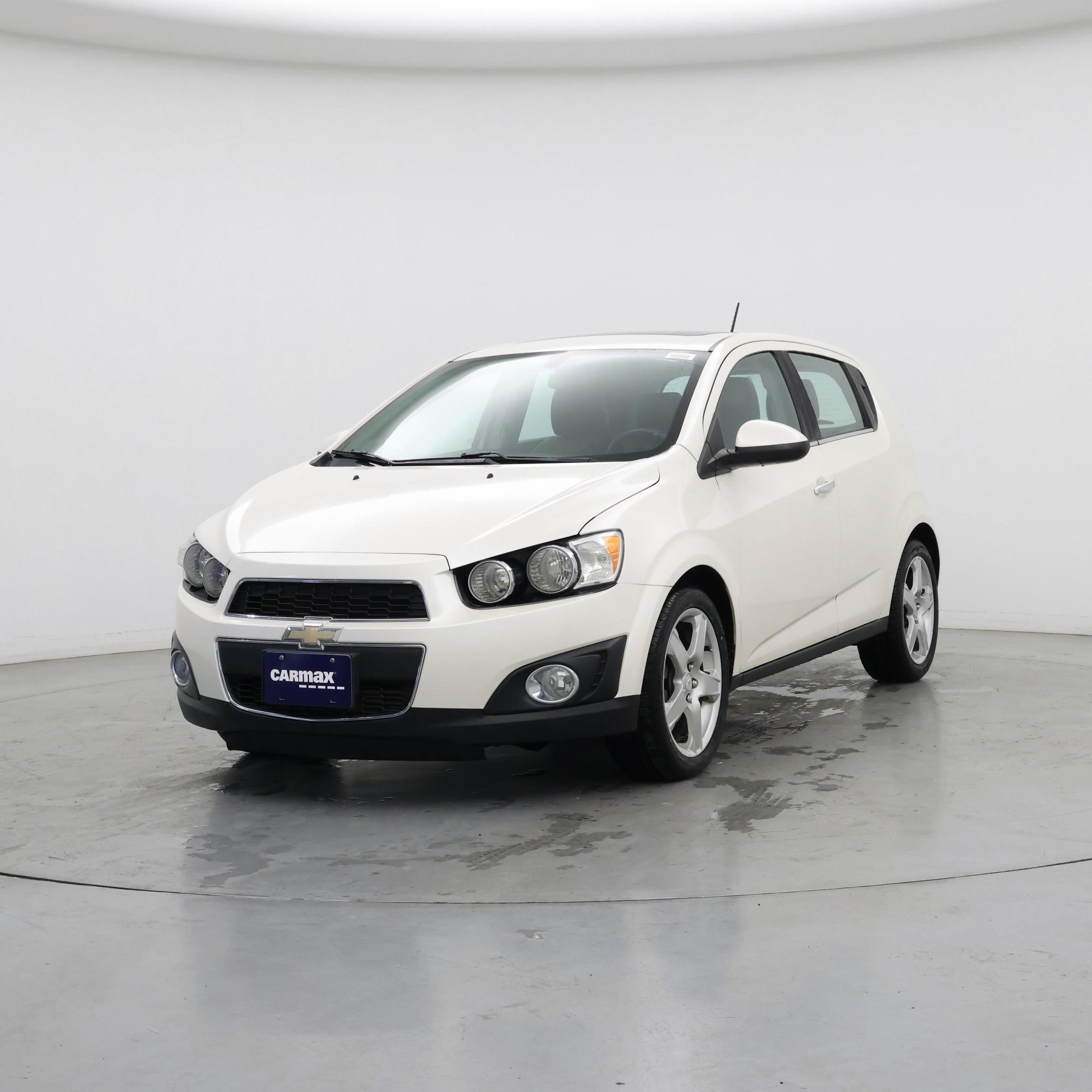 Thumbnail: 2015 Chevrolet Sonic - 4