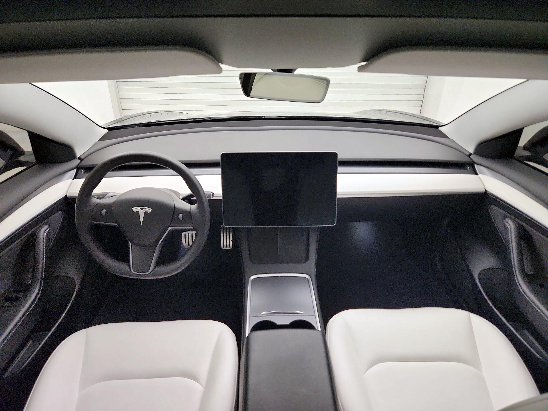 Thumbnail: 2022 Tesla Model 3 - 9
