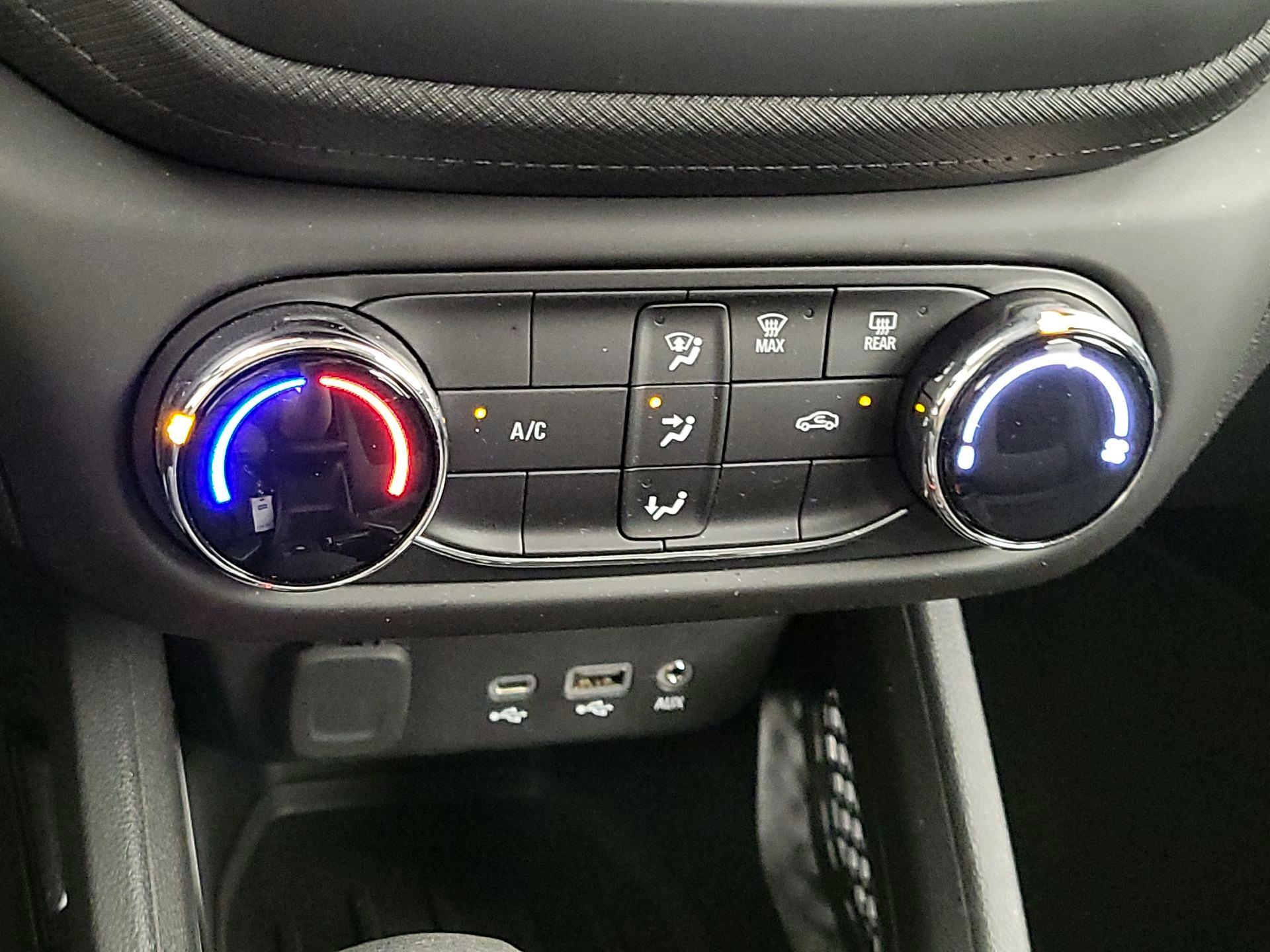 Thumbnail: 2023 Chevrolet TrailBlazer - 16