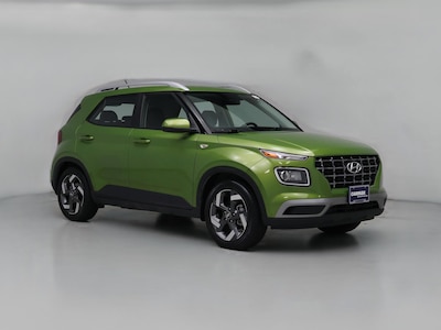 Green 2023 Hyundai Venue SEL