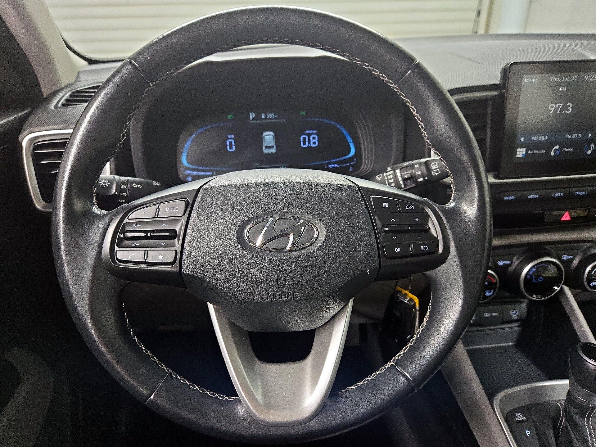 Thumbnail: 2023 Hyundai Venue - 10