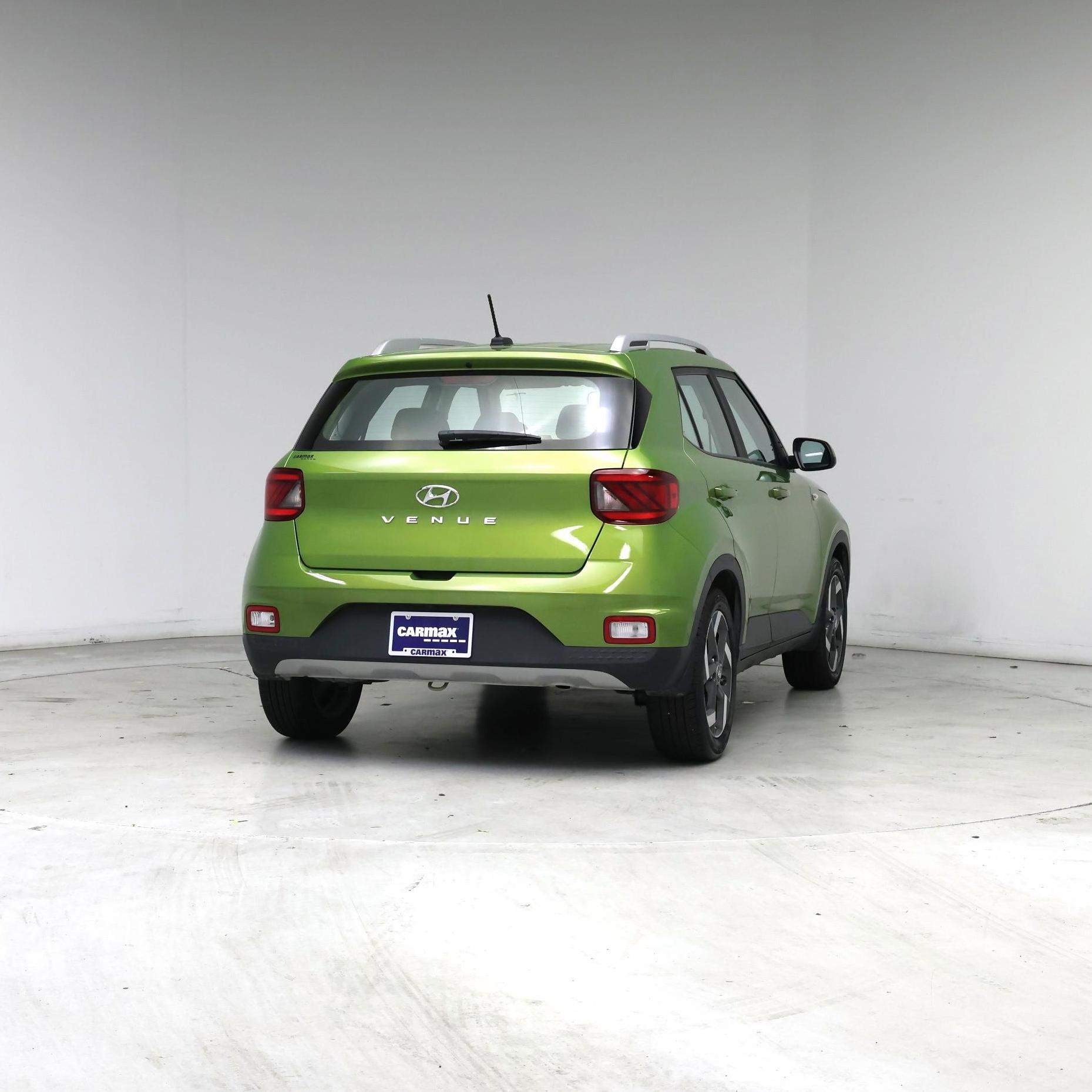 Thumbnail: 2023 Hyundai Venue - 8