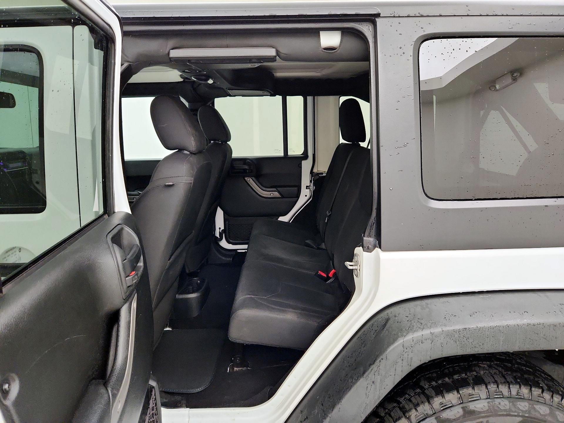 Thumbnail: 2018 Jeep Wrangler - 17