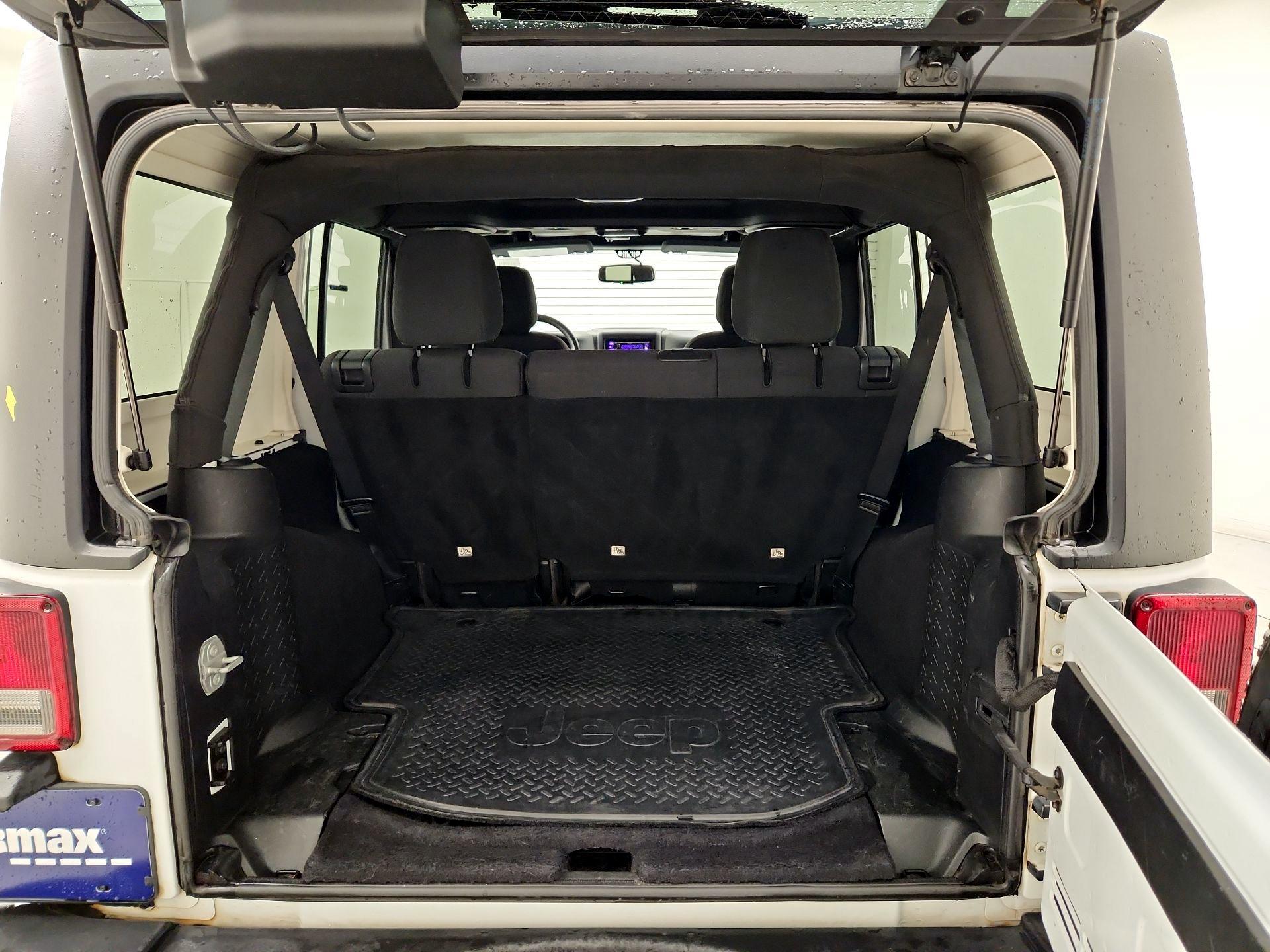 Thumbnail: 2018 Jeep Wrangler - 18