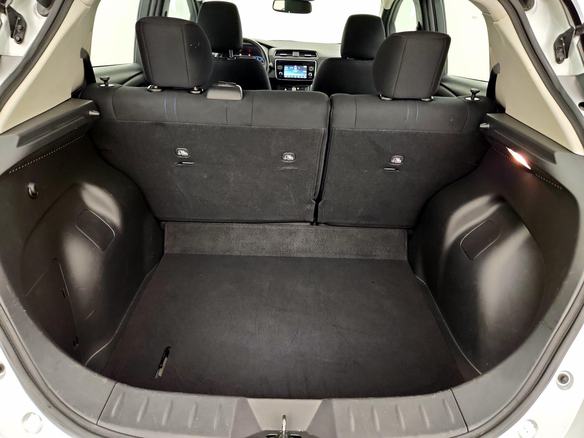 Thumbnail: 2018 Nissan Leaf - 20